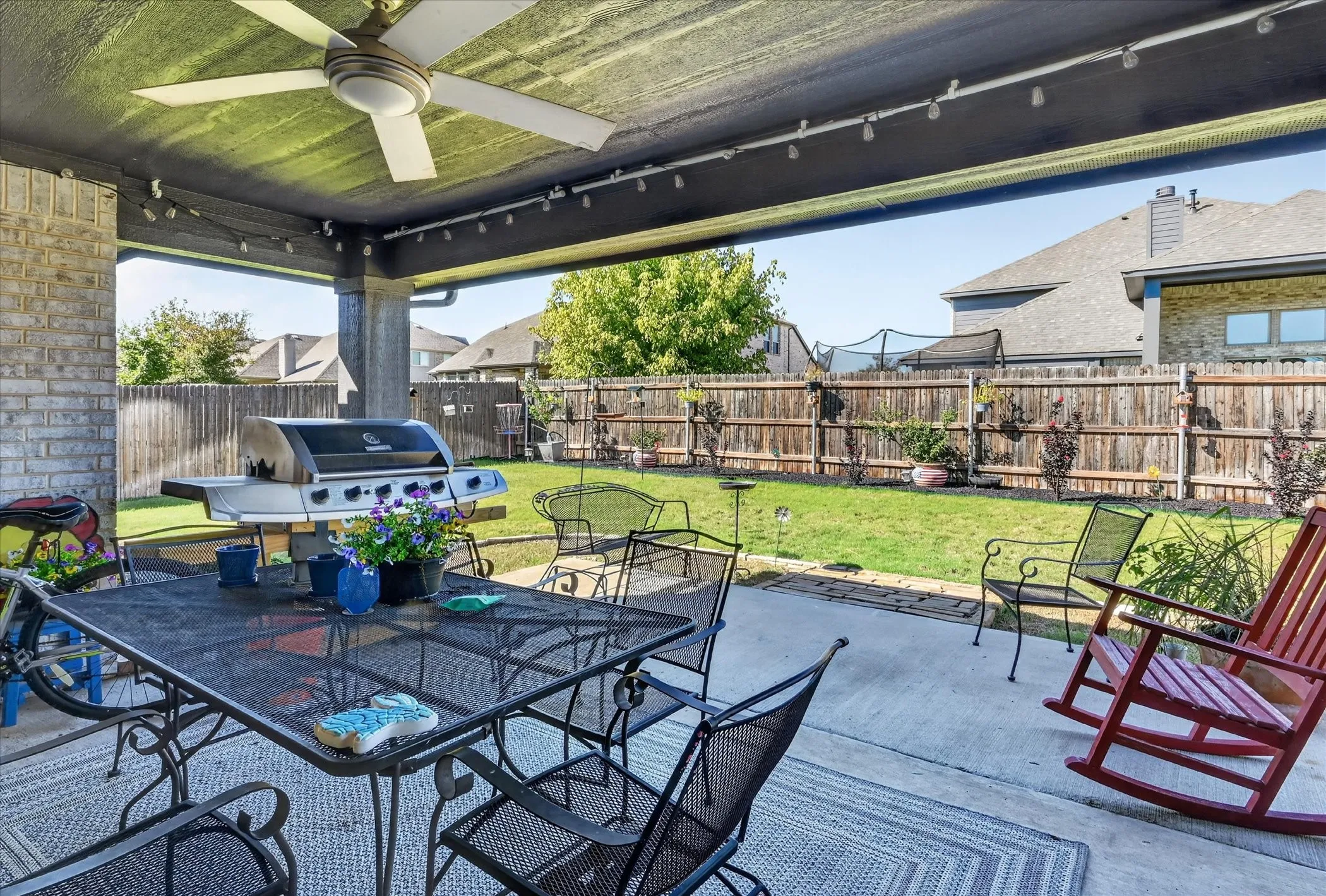 Single Family Residence For Sale in Ellis County , 457 Wolf Creek Drive, Waxahachie, Texas 75165, 5 Bedroom, 3 Bathroom, 2 Garage spaces, 3,280 Sqft, built in 2021, mls#21406214, Real Estate Agent in Waxahachie, Homes For Sale in Ellis county, Homes For Sale in Waxahachie, Realtor in Waxahachie Texas, Real Estate Brokerage Independent Realty Texas, Luminita Cordes Realtor
