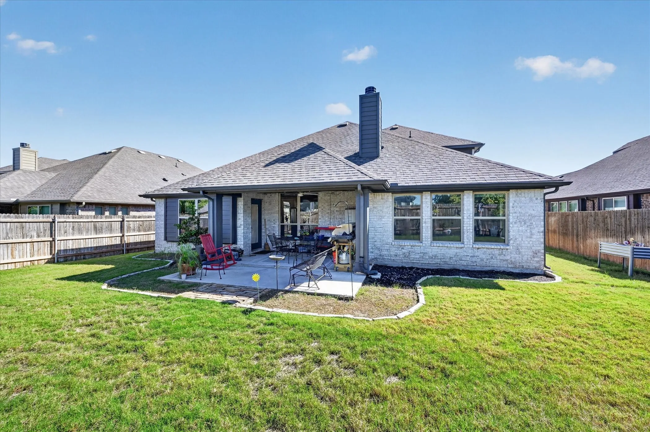 Single Family Residence For Sale in Ellis County , 457 Wolf Creek Drive, Waxahachie, Texas 75165, 5 Bedroom, 3 Bathroom, 2 Garage spaces, 3,280 Sqft, built in 2021, mls#21406214, Real Estate Agent in Waxahachie, Homes For Sale in Ellis county, Homes For Sale in Waxahachie, Realtor in Waxahachie Texas, Real Estate Brokerage Independent Realty Texas, Luminita Cordes Realtor