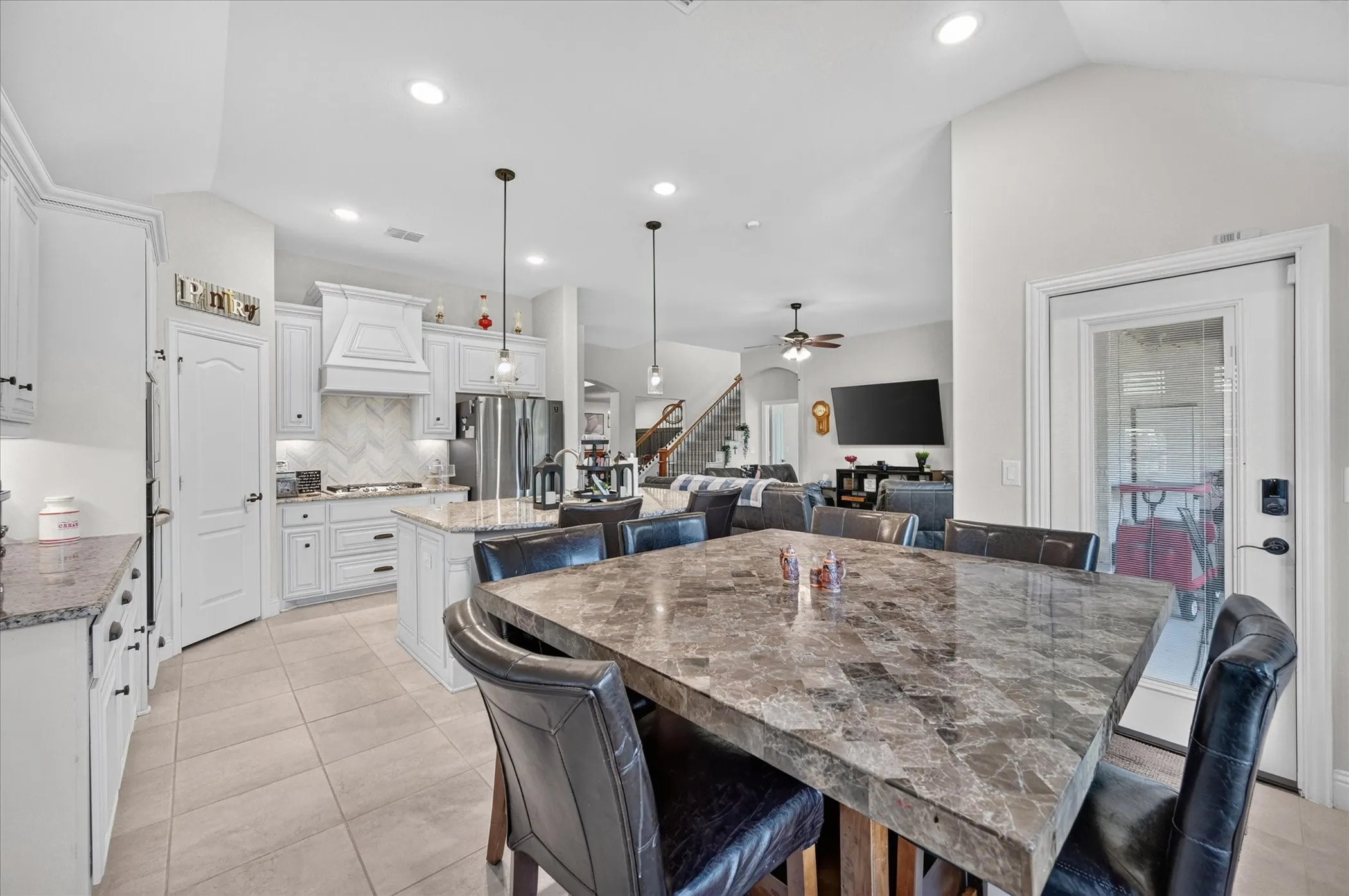 Single Family Residence For Sale in Ellis County , 457 Wolf Creek Drive, Waxahachie, Texas 75165, 5 Bedroom, 3 Bathroom, 2 Garage spaces, 3,280 Sqft, built in 2021, mls#21406214, Real Estate Agent in Waxahachie, Homes For Sale in Ellis county, Homes For Sale in Waxahachie, Realtor in Waxahachie Texas, Real Estate Brokerage Independent Realty Texas, Luminita Cordes Realtor