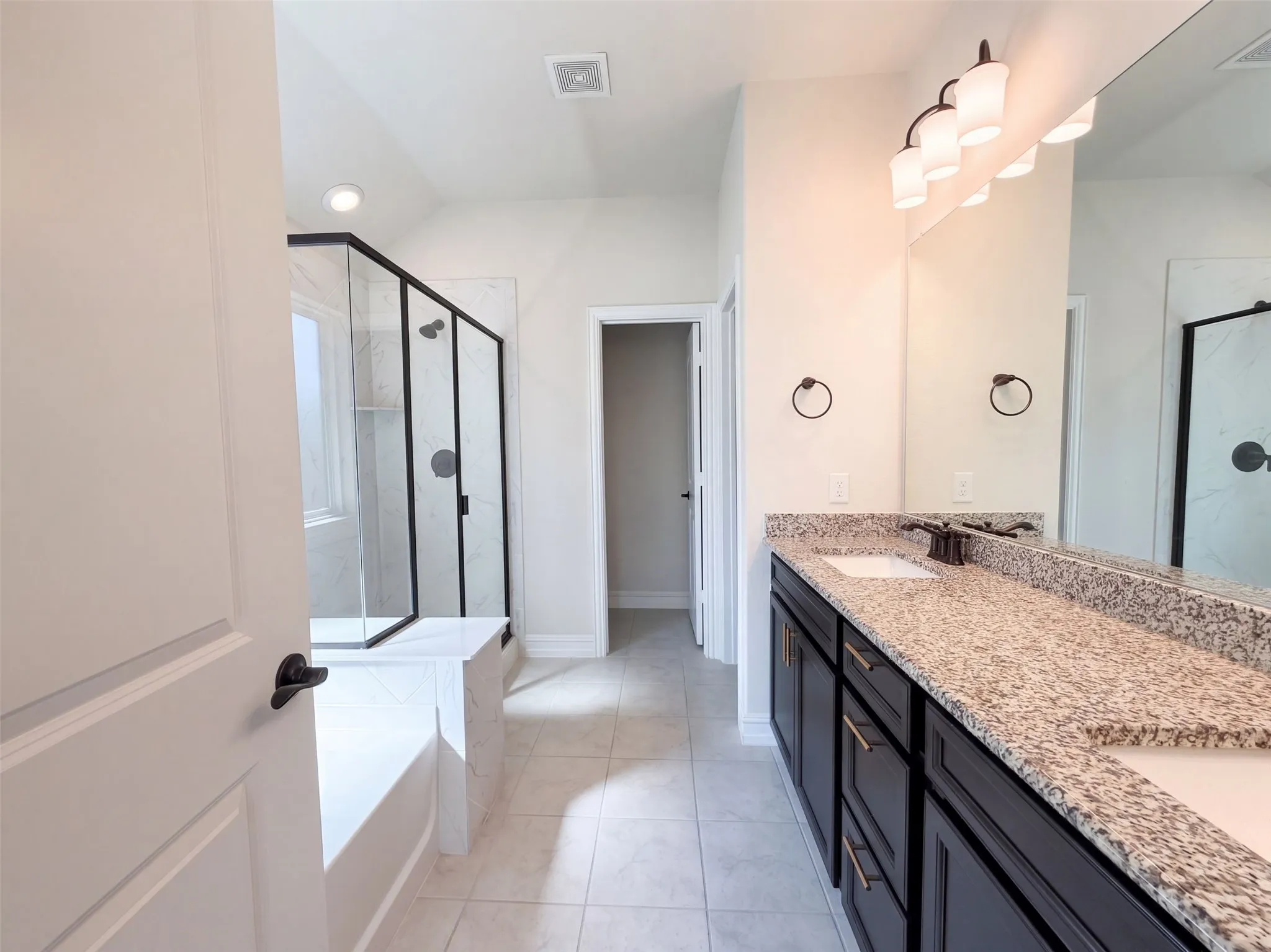 Single Family Residence For Sale in Collin County , 3412 Lillian Court, Celina, Texas 75009, 3 Bedroom, 2 Bathroom, 2 Garage spaces, 1,987 Sqft, built in 2021, mls#21406282, Real Estate Agent in Celina, Homes For Sale in Collin county, Homes For Sale in Celina, Realtor in Celina Texas, Real Estate Brokerage Independent Realty Texas, Luminita Cordes Realtor