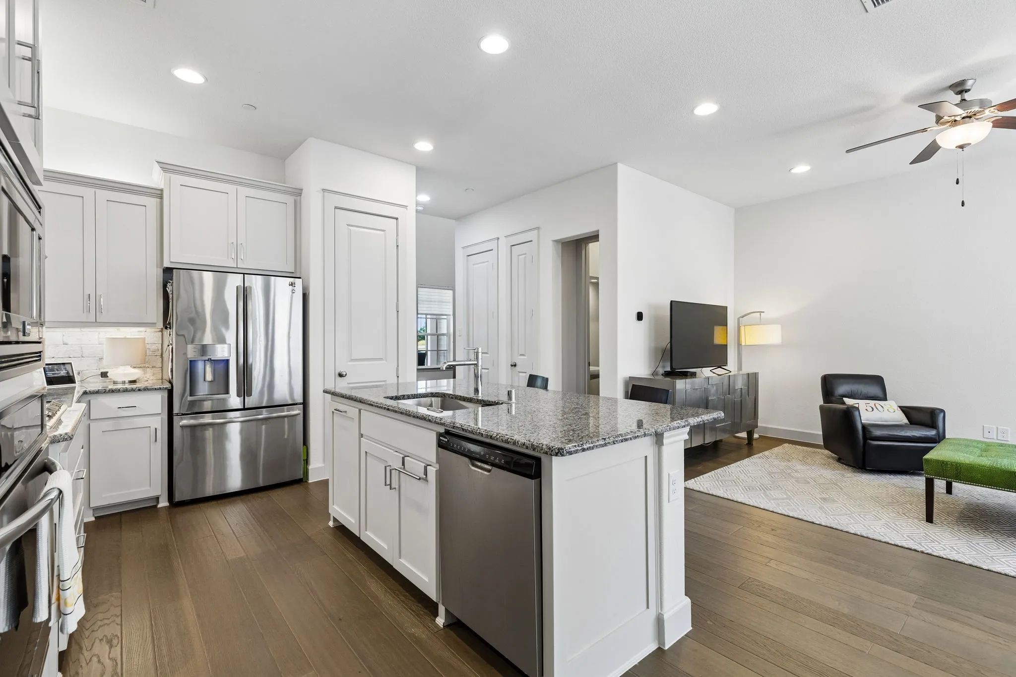 Townhouse For Sale in Denton County , 8483 Canal Street, Frisco, Texas 75034, 2 Bedroom, 3 Bathroom, 2 Garage spaces, 1,731 Sqft, built in 2016, mls#21399032, Real Estate Agent in Frisco, Homes For Sale in Denton county, Homes For Sale in Frisco, Realtor in Frisco Texas, Real Estate Brokerage Independent Realty Texas, Luminita Cordes Realtor