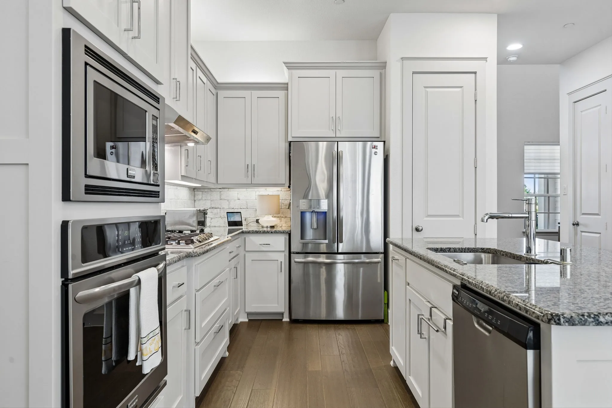 Townhouse For Sale in Denton County , 8483 Canal Street, Frisco, Texas 75034, 2 Bedroom, 3 Bathroom, 2 Garage spaces, 1,731 Sqft, built in 2016, mls#21399032, Real Estate Agent in Frisco, Homes For Sale in Denton county, Homes For Sale in Frisco, Realtor in Frisco Texas, Real Estate Brokerage Independent Realty Texas, Luminita Cordes Realtor