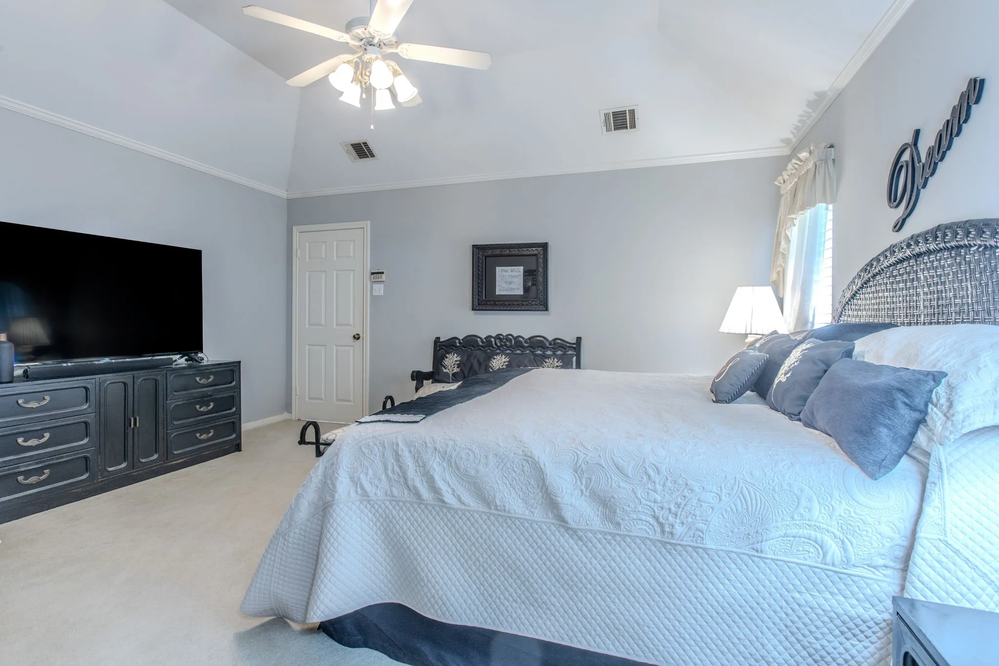 Single Family Residence For Sale in Mc Lennan County , 408 Telluride, Waco, Texas 76712, 4 Bedroom, 3 Bathroom, 2 Garage spaces, 2,533 Sqft, built in 1996, mls#21402102, Real Estate Agent in Waco, Homes For Sale in Mc Lennan county, Homes For Sale in Waco, Realtor in Waco Texas, Real Estate Brokerage Independent Realty Texas, Luminita Cordes Realtor