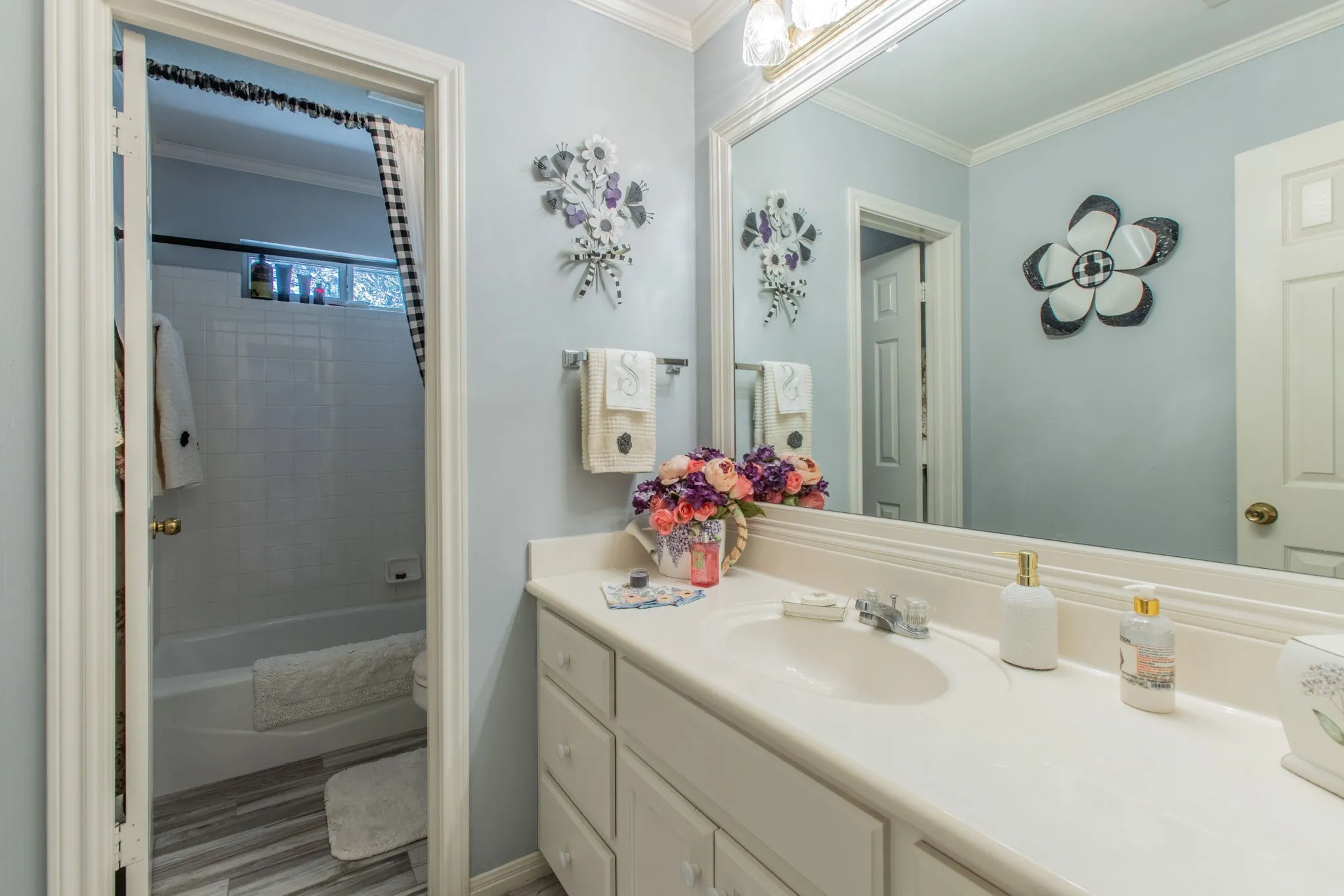 Single Family Residence For Sale in Mc Lennan County , 408 Telluride, Waco, Texas 76712, 4 Bedroom, 3 Bathroom, 2 Garage spaces, 2,533 Sqft, built in 1996, mls#21402102, Real Estate Agent in Waco, Homes For Sale in Mc Lennan county, Homes For Sale in Waco, Realtor in Waco Texas, Real Estate Brokerage Independent Realty Texas, Luminita Cordes Realtor