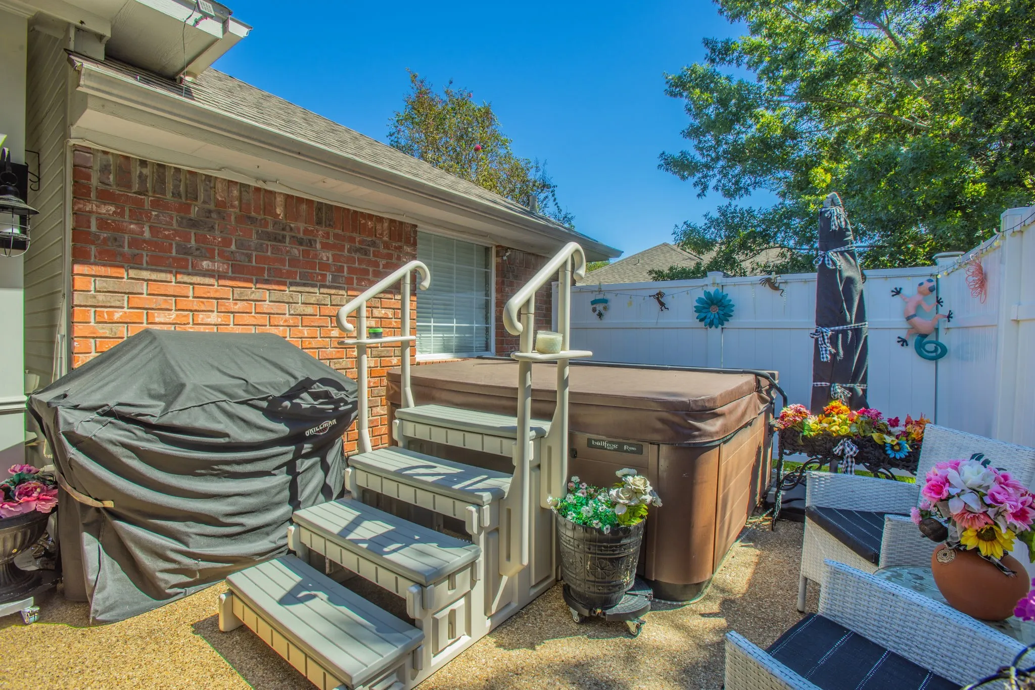 Single Family Residence For Sale in Mc Lennan County , 408 Telluride, Waco, Texas 76712, 4 Bedroom, 3 Bathroom, 2 Garage spaces, 2,533 Sqft, built in 1996, mls#21402102, Real Estate Agent in Waco, Homes For Sale in Mc Lennan county, Homes For Sale in Waco, Realtor in Waco Texas, Real Estate Brokerage Independent Realty Texas, Luminita Cordes Realtor