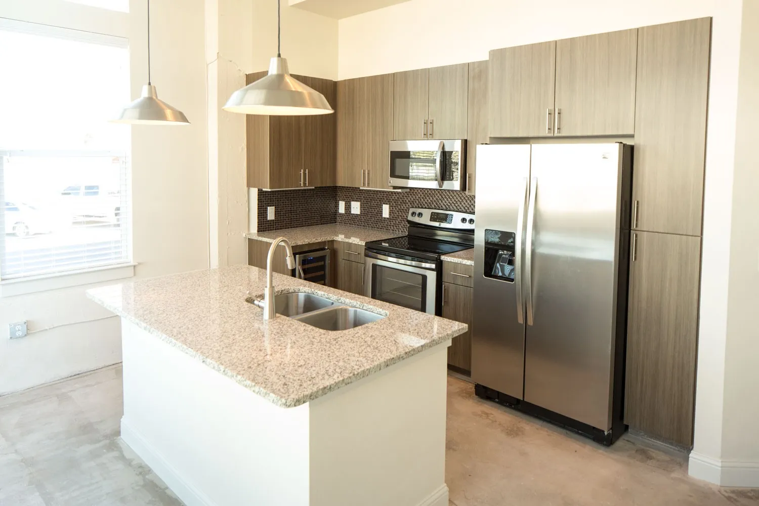 Apartment For Rent in Tarrant County , 801 W Vickery Boulevard 206, Fort Worth, Texas 76104, 1 Bedroom, 1 Bathroom, Garage spaces, 875 Sqft, built in 2015, mls#21406300, Real Estate Agent in Fort Worth, Homes For Rent in Tarrant county, Homes For Rent in Fort Worth, Realtor in Fort Worth Texas, Real Estate Brokerage Independent Realty Texas, Luminita Cordes Realtor