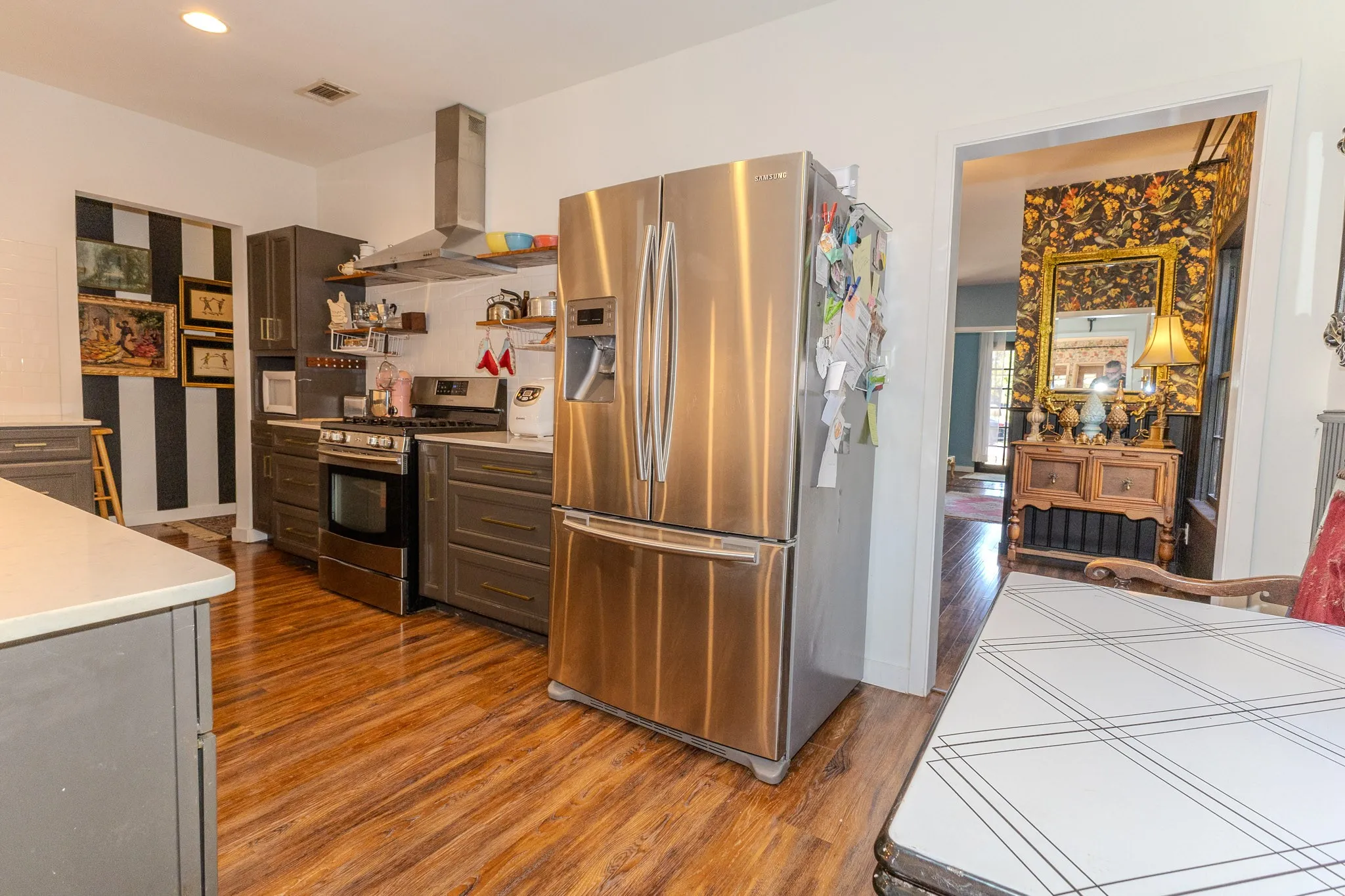 Single Family Residence For Sale in Taylor County , 1125 Hollis Drive, Abilene, Texas 79605, 2 Bedroom, 2 Bathroom, 2 Garage spaces, 1,793 Sqft, built in 1937, mls#21406303, Real Estate Agent in Abilene, Homes For Sale in Taylor county, Homes For Sale in Abilene, Realtor in Abilene Texas, Real Estate Brokerage Independent Realty Texas, Luminita Cordes Realtor