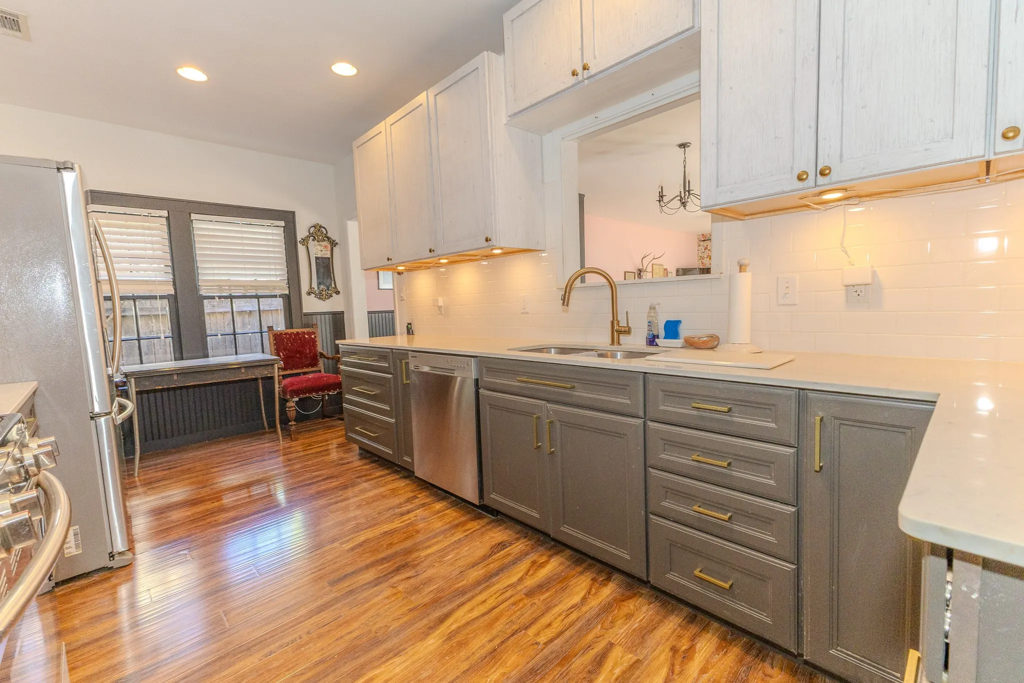 Single Family Residence For Sale in Taylor County , 1125 Hollis Drive, Abilene, Texas 79605, 2 Bedroom, 2 Bathroom, 2 Garage spaces, 1,793 Sqft, built in 1937, mls#21406303, Real Estate Agent in Abilene, Homes For Sale in Taylor county, Homes For Sale in Abilene, Realtor in Abilene Texas, Real Estate Brokerage Independent Realty Texas, Luminita Cordes Realtor