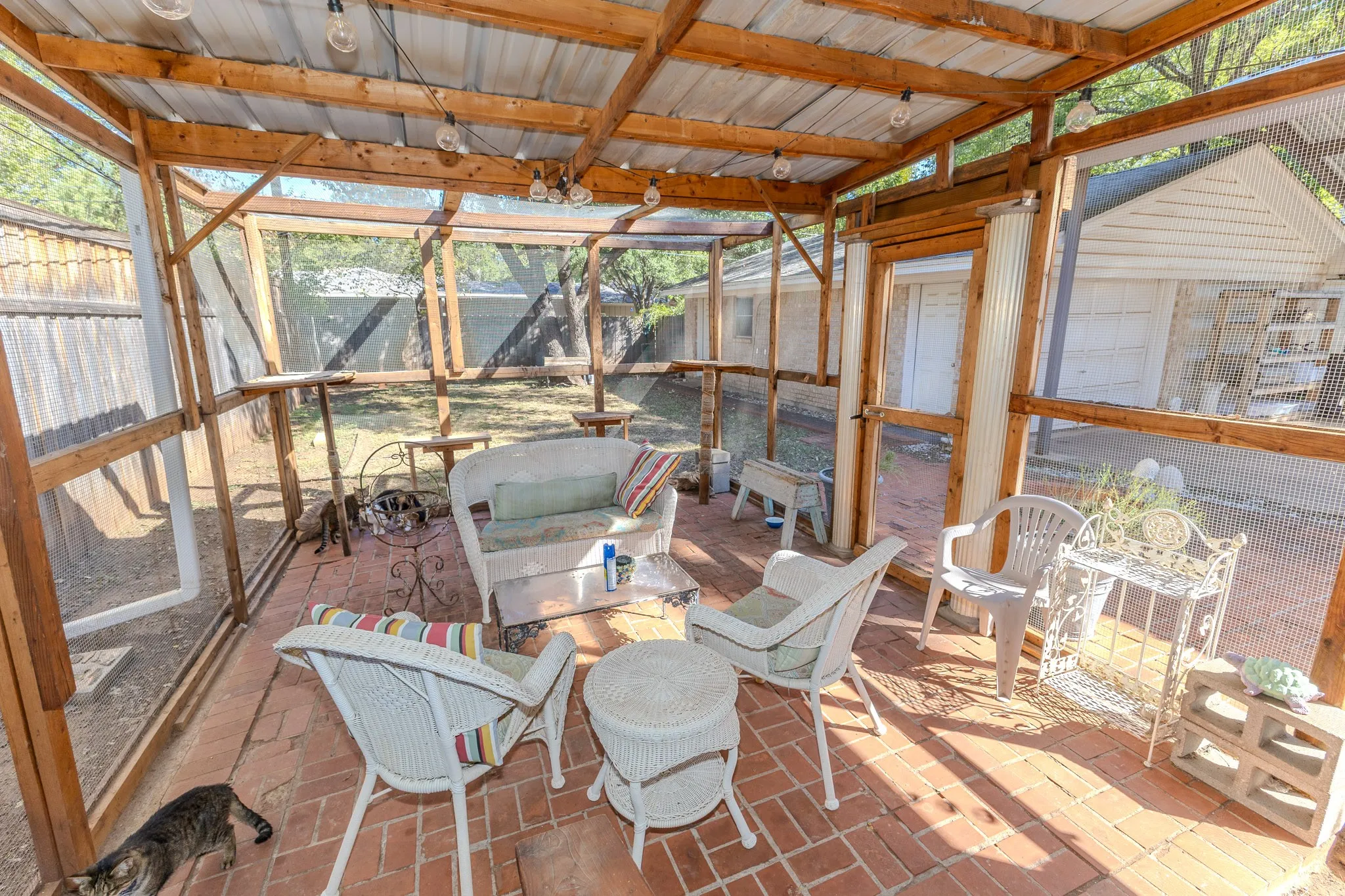 Single Family Residence For Sale in Taylor County , 1125 Hollis Drive, Abilene, Texas 79605, 2 Bedroom, 2 Bathroom, 2 Garage spaces, 1,793 Sqft, built in 1937, mls#21406303, Real Estate Agent in Abilene, Homes For Sale in Taylor county, Homes For Sale in Abilene, Realtor in Abilene Texas, Real Estate Brokerage Independent Realty Texas, Luminita Cordes Realtor
