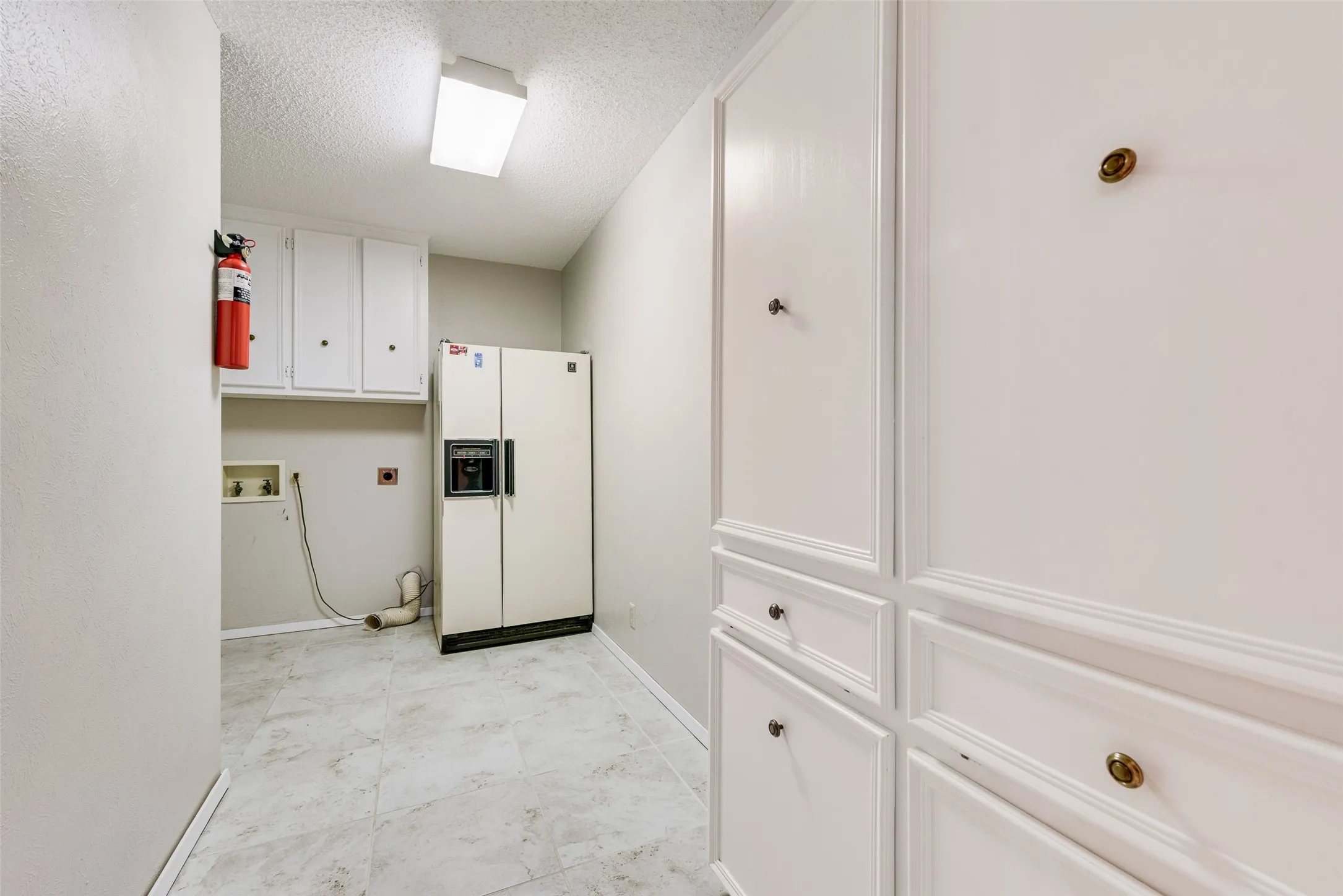 Single Family Residence For Rent in Henderson County , 110 LA Jolla Street, Mabank, Texas 75156, 3 Bedroom, 2 Bathroom, Garage spaces, 1,760 Sqft, built in 1981, mls#21392087, Real Estate Agent in Mabank, Homes For Rent in Henderson county, Homes For Rent in Mabank, Realtor in Mabank Texas, Real Estate Brokerage Independent Realty Texas, Luminita Cordes Realtor