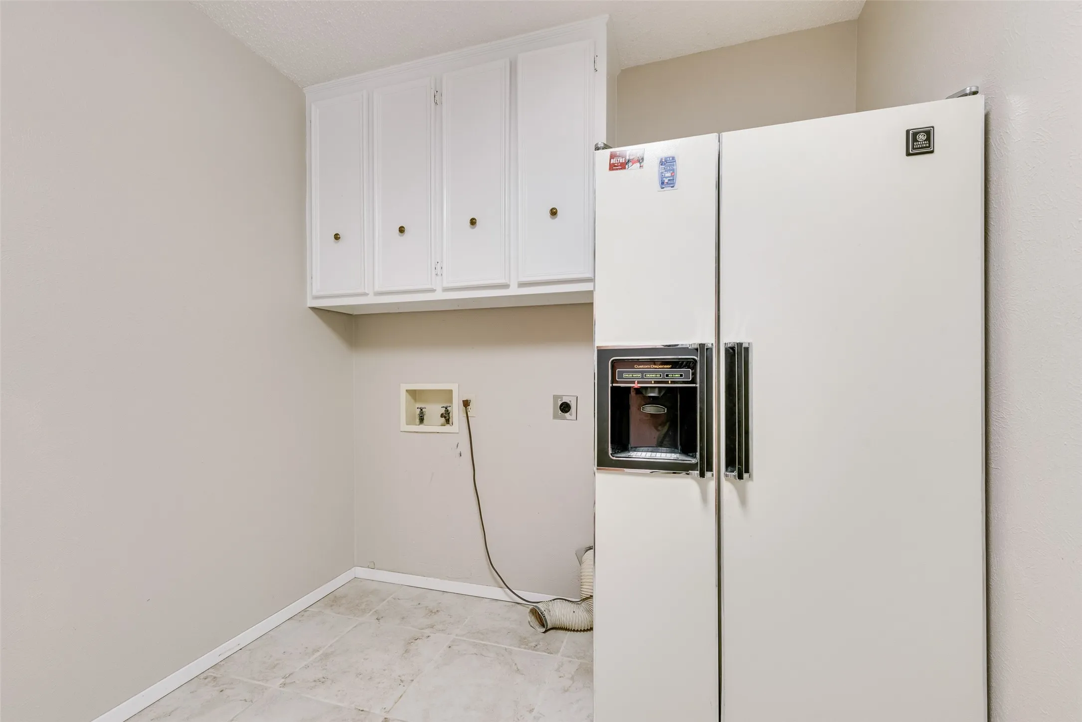 Single Family Residence For Rent in Henderson County , 110 LA Jolla Street, Mabank, Texas 75156, 3 Bedroom, 2 Bathroom, Garage spaces, 1,760 Sqft, built in 1981, mls#21392087, Real Estate Agent in Mabank, Homes For Rent in Henderson county, Homes For Rent in Mabank, Realtor in Mabank Texas, Real Estate Brokerage Independent Realty Texas, Luminita Cordes Realtor