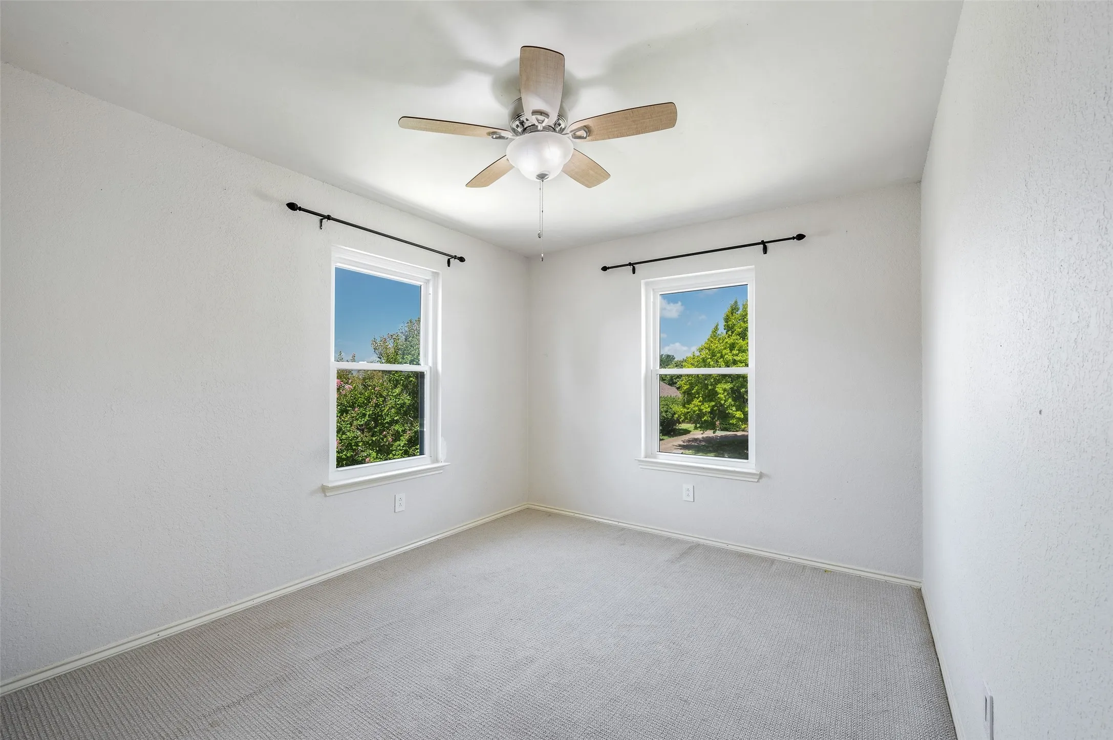Single Family Residence For Sale in Denton County , 1028 Colony Street, Flower Mound, Texas 75028, 3 Bedroom, 3 Bathroom, 2 Garage spaces, 2,023 Sqft, built in 1985, mls#21393897, Real Estate Agent in Flower Mound, Homes For Sale in Denton county, Homes For Sale in Flower Mound, Realtor in Flower Mound Texas, Real Estate Brokerage Independent Realty Texas, Luminita Cordes Realtor