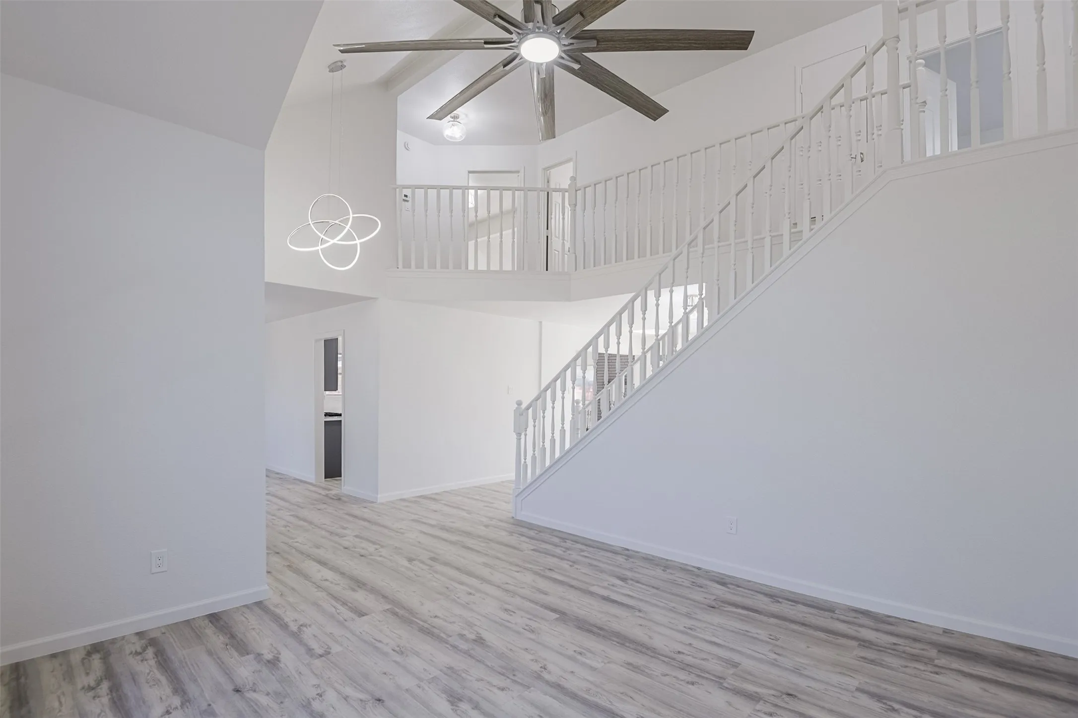Single Family Residence For Sale in Dallas County , 5914 Beacon Drive, Rowlett, Texas 75089, 3 Bedroom, 3 Bathroom, 2 Garage spaces, 2,385 Sqft, built in 1988, mls#21401274, Real Estate Agent in Rowlett, Homes For Sale in Dallas county, Homes For Sale in Rowlett, Realtor in Rowlett Texas, Real Estate Brokerage Independent Realty Texas, Luminita Cordes Realtor