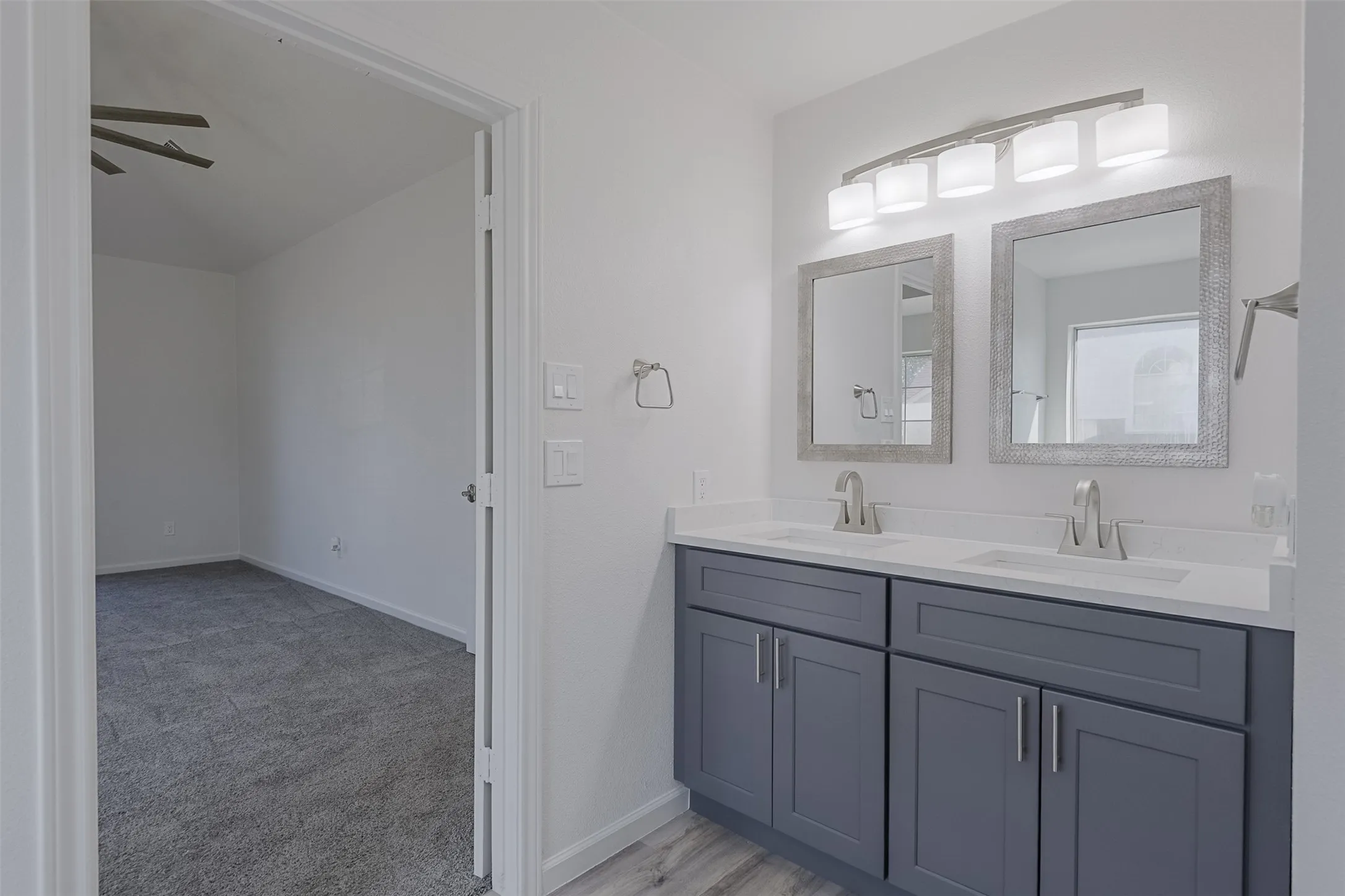 Single Family Residence For Sale in Dallas County , 5914 Beacon Drive, Rowlett, Texas 75089, 3 Bedroom, 3 Bathroom, 2 Garage spaces, 2,385 Sqft, built in 1988, mls#21401274, Real Estate Agent in Rowlett, Homes For Sale in Dallas county, Homes For Sale in Rowlett, Realtor in Rowlett Texas, Real Estate Brokerage Independent Realty Texas, Luminita Cordes Realtor