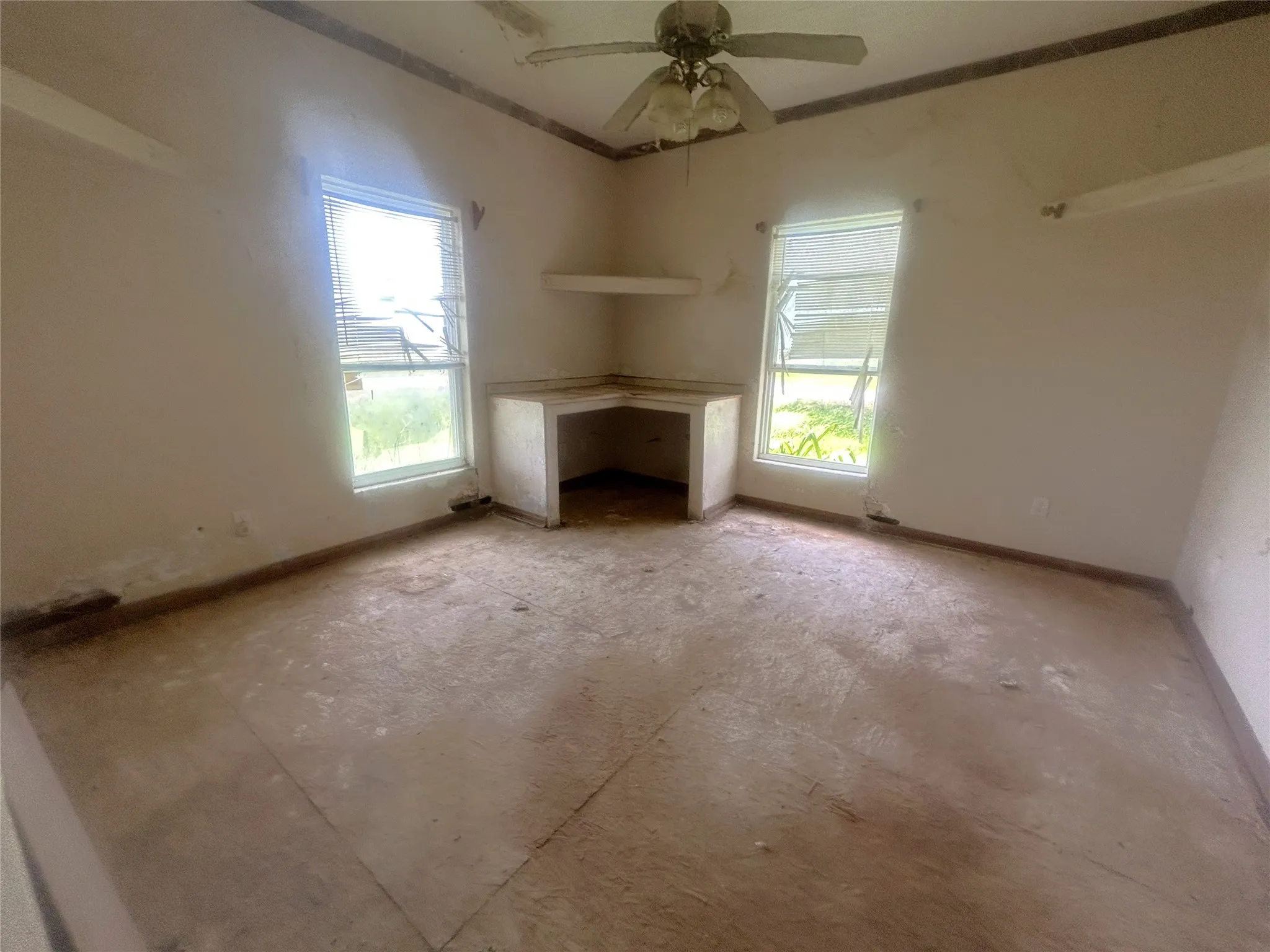 Single Family Residence For Sale in Jackson (TX) County , 11 Laguna, La Ward, Texas 77970, 2 Bedroom, 2 Bathroom, 2 Garage spaces, 1,337 Sqft, built in 2018, mls#21406307, Real Estate Agent in La Ward, Homes For Sale in Jackson (TX) county, Homes For Sale in La Ward, Realtor in La Ward Texas, Real Estate Brokerage Independent Realty Texas, Luminita Cordes Realtor