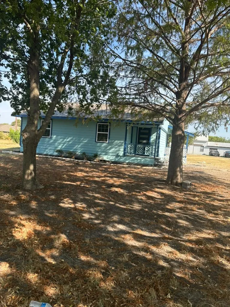 Manufactured Home For Rent in Collin County , 3472 Stickhorse Lane, Mc Kinney, Texas 75071, 2 Bedroom, 2 Bathroom, Garage spaces, 900 Sqft, built in 1984, mls#21406314, Real Estate Agent in Mc Kinney, Homes For Rent in Collin county, Homes For Rent in Mc Kinney, Realtor in Mc Kinney Texas, Real Estate Brokerage Independent Realty Texas, Luminita Cordes Realtor
