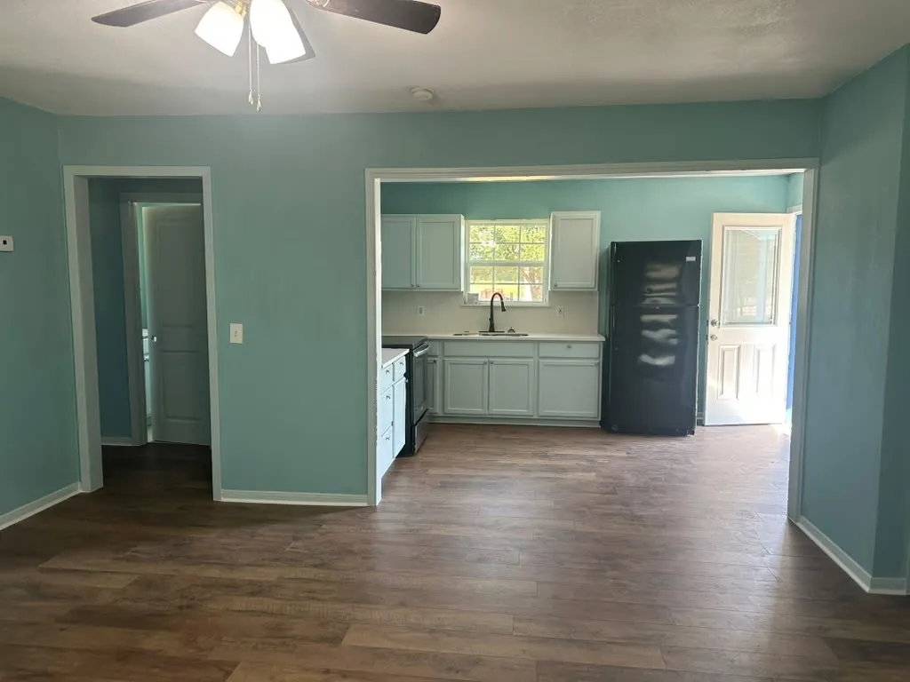 Manufactured Home For Rent in Collin County , 3472 Stickhorse Lane, Mc Kinney, Texas 75071, 2 Bedroom, 2 Bathroom, Garage spaces, 900 Sqft, built in 1984, mls#21406314, Real Estate Agent in Mc Kinney, Homes For Rent in Collin county, Homes For Rent in Mc Kinney, Realtor in Mc Kinney Texas, Real Estate Brokerage Independent Realty Texas, Luminita Cordes Realtor