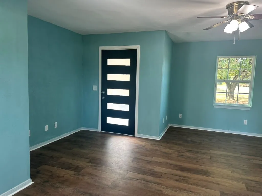 Manufactured Home For Rent in Collin County , 3472 Stickhorse Lane, Mc Kinney, Texas 75071, 2 Bedroom, 2 Bathroom, Garage spaces, 900 Sqft, built in 1984, mls#21406314, Real Estate Agent in Mc Kinney, Homes For Rent in Collin county, Homes For Rent in Mc Kinney, Realtor in Mc Kinney Texas, Real Estate Brokerage Independent Realty Texas, Luminita Cordes Realtor
