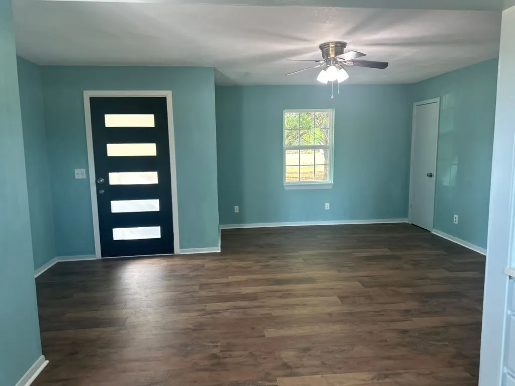 Manufactured Home For Rent in Collin County , 3472 Stickhorse Lane, Mc Kinney, Texas 75071, 2 Bedroom, 2 Bathroom, Garage spaces, 900 Sqft, built in 1984, mls#21406314, Real Estate Agent in Mc Kinney, Homes For Rent in Collin county, Homes For Rent in Mc Kinney, Realtor in Mc Kinney Texas, Real Estate Brokerage Independent Realty Texas, Luminita Cordes Realtor