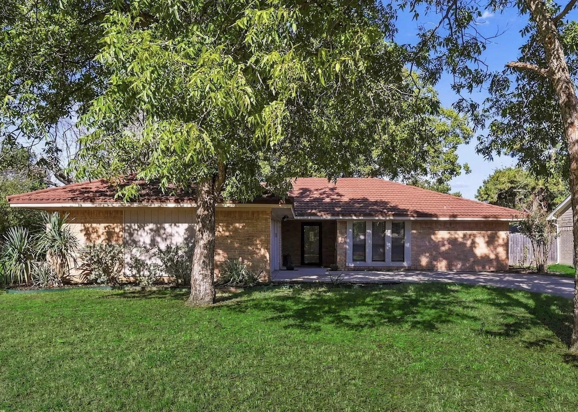 Single Family Residence For Sale