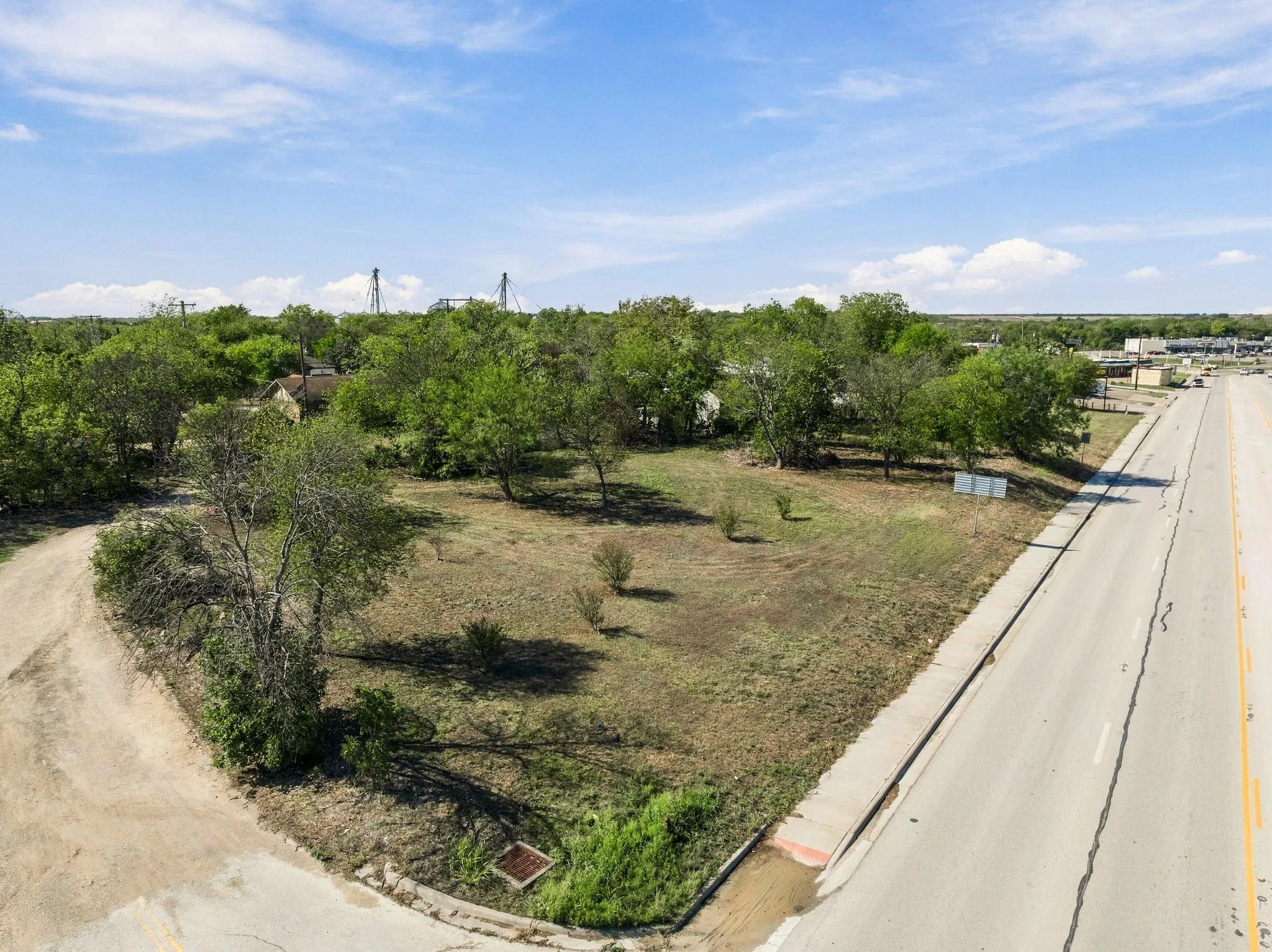 Unimproved Land For Sale in Hill County , TBD Corsicana & Pine Street, Hillsboro, Texas 76645, 0, 0, Garage spaces, 0 Sqft, built in 0, mls#21404608, Real Estate Agent in Hillsboro, Homes For Sale in Hill county, Homes For Sale in Hillsboro, Realtor in Hillsboro Texas, Real Estate Brokerage Independent Realty Texas, Luminita Cordes Realtor