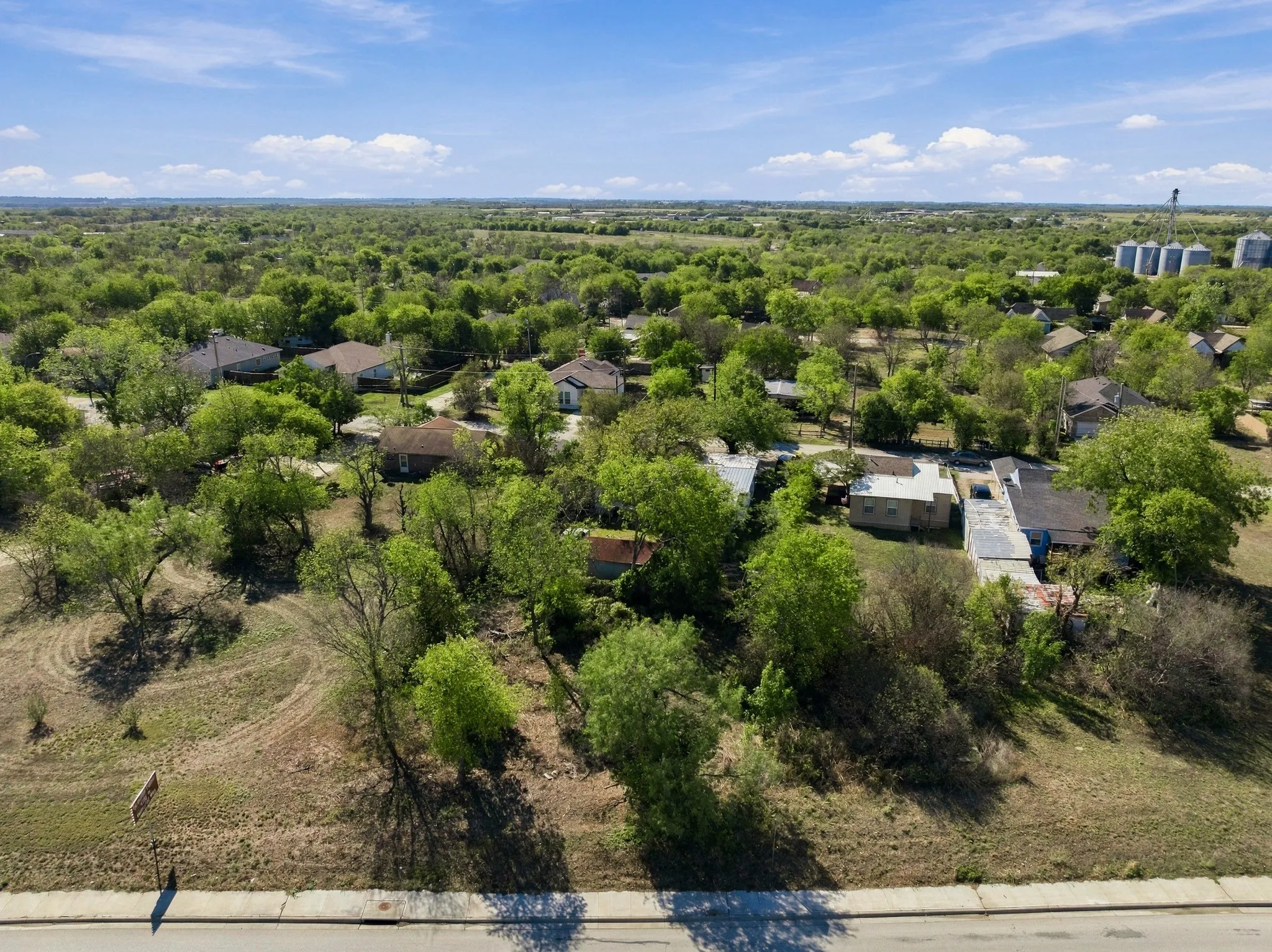 Unimproved Land For Sale in Hill County , TBD Corsicana & Pine Street, Hillsboro, Texas 76645, 0, 0, Garage spaces, 0 Sqft, built in 0, mls#21404608, Real Estate Agent in Hillsboro, Homes For Sale in Hill county, Homes For Sale in Hillsboro, Realtor in Hillsboro Texas, Real Estate Brokerage Independent Realty Texas, Luminita Cordes Realtor