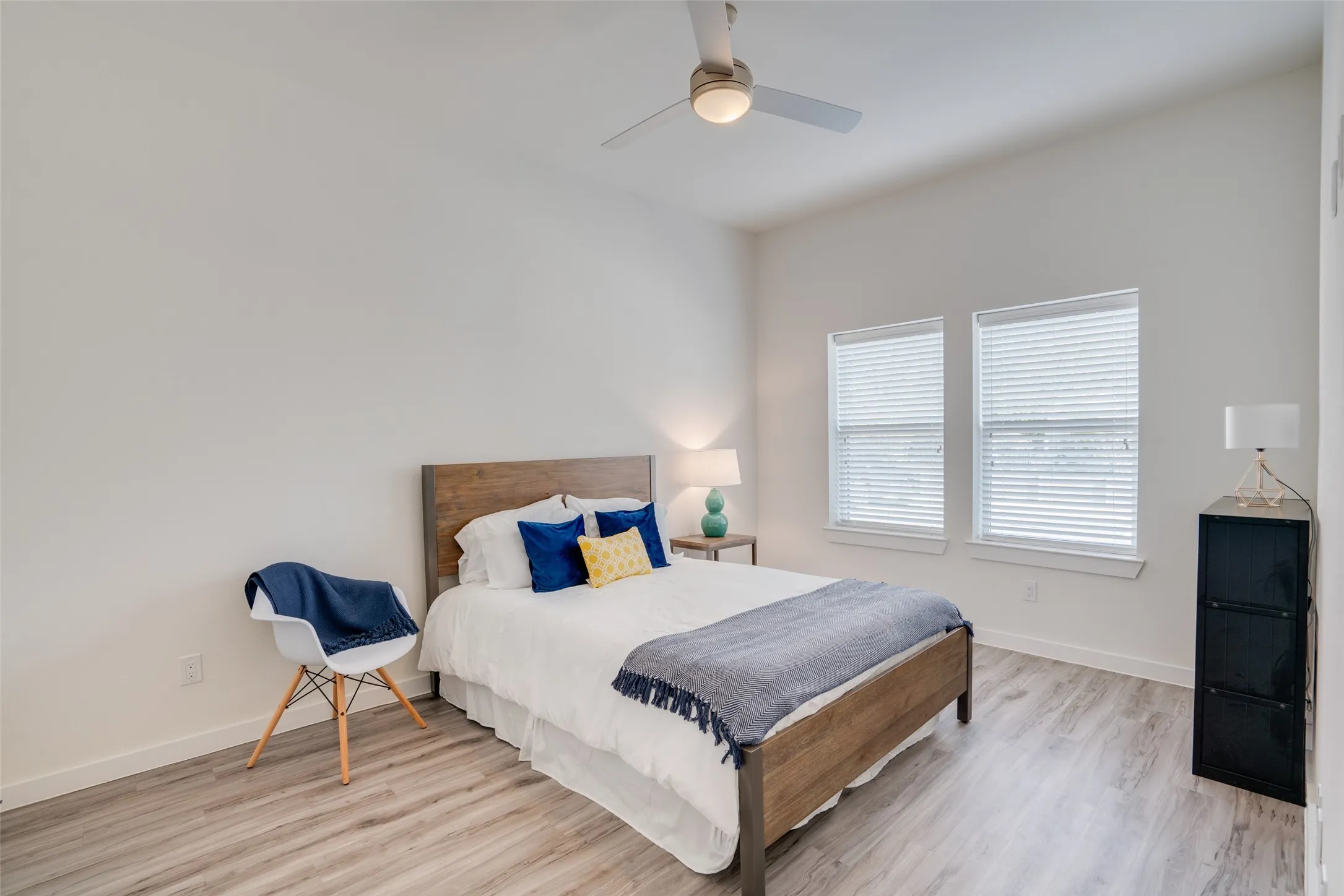 Apartment For Rent in Tarrant County , 209 Wimberly Street 2-301, Fort Worth, Texas 76107, 2 Bedroom, 2 Bathroom, Garage spaces, 1,179 Sqft, built in 2017, mls#21406320, Real Estate Agent in Fort Worth, Homes For Rent in Tarrant county, Homes For Rent in Fort Worth, Realtor in Fort Worth Texas, Real Estate Brokerage Independent Realty Texas, Luminita Cordes Realtor