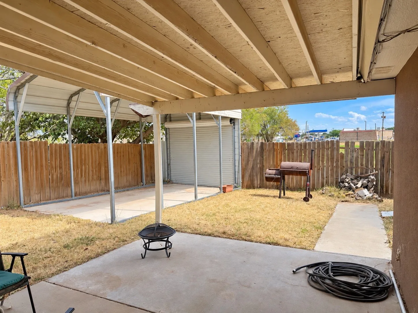 Single Family Residence For Sale in Ector County , 1532 Alameda Avenue, Odessa, Texas 79763, 3 Bedroom, 2 Bathroom, 2 Garage spaces, 1,278 Sqft, built in 1984, mls#21403226, Real Estate Agent in Odessa, Homes For Sale in Ector county, Homes For Sale in Odessa, Realtor in Odessa Texas, Real Estate Brokerage Independent Realty Texas, Luminita Cordes Realtor