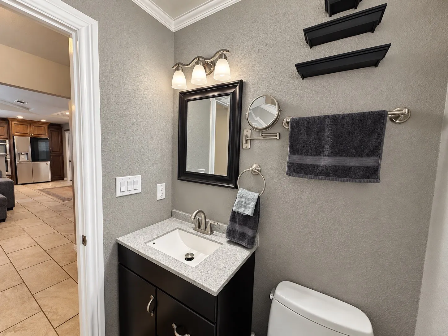Single Family Residence For Sale in Ector County , 1532 Alameda Avenue, Odessa, Texas 79763, 3 Bedroom, 2 Bathroom, 2 Garage spaces, 1,278 Sqft, built in 1984, mls#21403226, Real Estate Agent in Odessa, Homes For Sale in Ector county, Homes For Sale in Odessa, Realtor in Odessa Texas, Real Estate Brokerage Independent Realty Texas, Luminita Cordes Realtor
