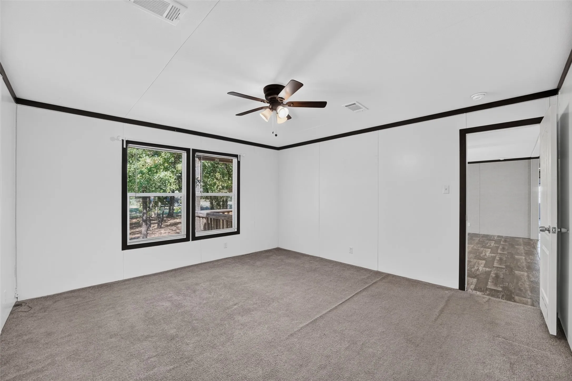 Manufactured Home For Sale in Parker County , 145 Adalida Lane, Springtown, Texas 76082, 4 Bedroom, 2 Bathroom, 4 Garage spaces, 2,048 Sqft, built in 2020, mls#21406225, Real Estate Agent in Springtown, Homes For Sale in Parker county, Homes For Sale in Springtown, Realtor in Springtown Texas, Real Estate Brokerage Independent Realty Texas, Luminita Cordes Realtor