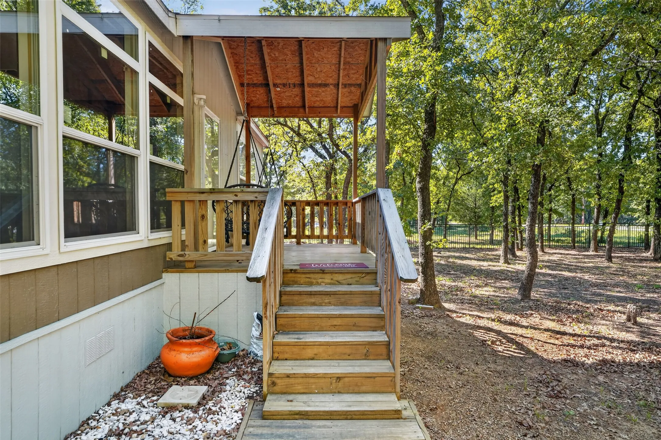 Manufactured Home For Sale in Parker County , 145 Adalida Lane, Springtown, Texas 76082, 4 Bedroom, 2 Bathroom, 4 Garage spaces, 2,048 Sqft, built in 2020, mls#21406225, Real Estate Agent in Springtown, Homes For Sale in Parker county, Homes For Sale in Springtown, Realtor in Springtown Texas, Real Estate Brokerage Independent Realty Texas, Luminita Cordes Realtor
