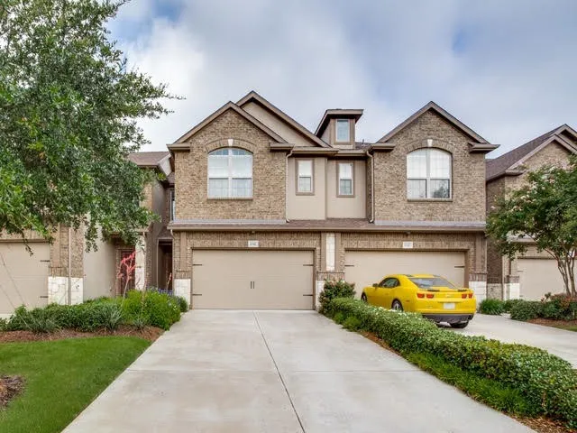 Townhouse For Rent in Collin County , 6541 Federal Hall Street, Plano, Texas 75023, 2 Bedroom, 3 Bathroom, 2 Garage spaces, 1,353 Sqft, built in 2013, mls#21406329, Real Estate Agent in Plano, Homes For Rent in Collin county, Homes For Rent in Plano, Realtor in Plano Texas, Real Estate Brokerage Independent Realty Texas, Luminita Cordes Realtor