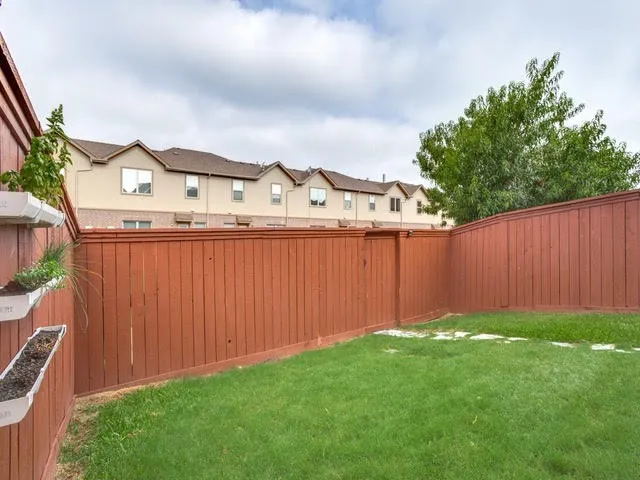 Townhouse For Rent in Collin County , 6541 Federal Hall Street, Plano, Texas 75023, 2 Bedroom, 3 Bathroom, 2 Garage spaces, 1,353 Sqft, built in 2013, mls#21406329, Real Estate Agent in Plano, Homes For Rent in Collin county, Homes For Rent in Plano, Realtor in Plano Texas, Real Estate Brokerage Independent Realty Texas, Luminita Cordes Realtor