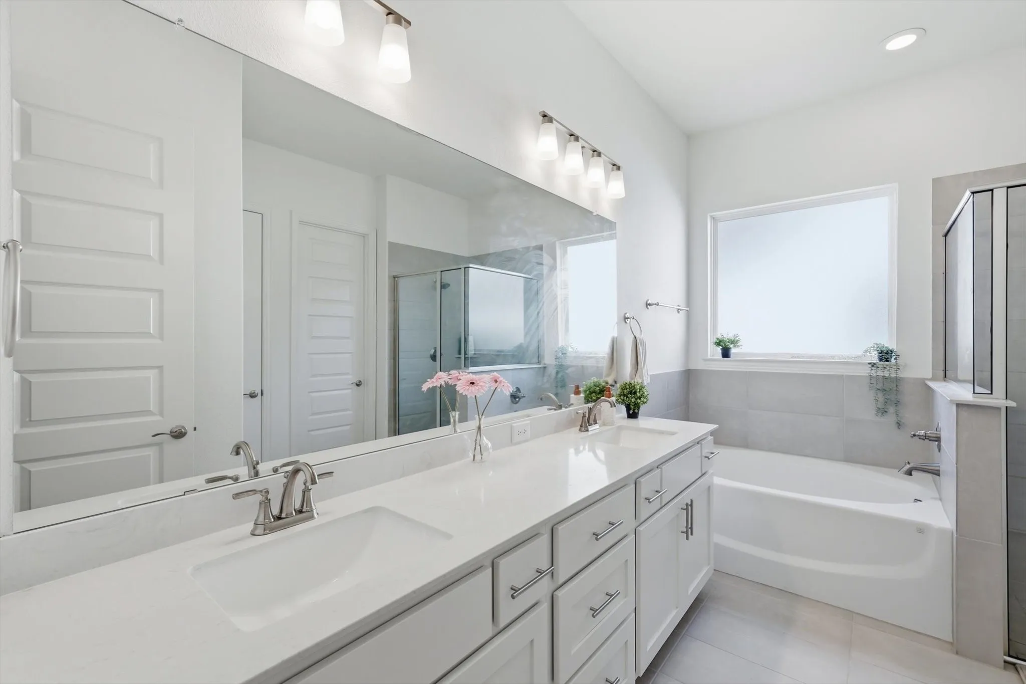 Single Family Residence For Sale in Collin County , 3305 Morris Lane, Melissa, Texas 75454, 4 Bedroom, 4 Bathroom, 2 Garage spaces, 3,420 Sqft, built in 2023, mls#21406224, Real Estate Agent in Melissa, Homes For Sale in Collin county, Homes For Sale in Melissa, Realtor in Melissa Texas, Real Estate Brokerage Independent Realty Texas, Luminita Cordes Realtor