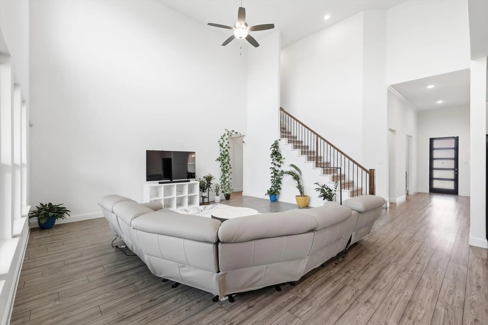 Single Family Residence For Sale in Collin County , 3305 Morris Lane, Melissa, Texas 75454, 4 Bedroom, 4 Bathroom, 2 Garage spaces, 3,420 Sqft, built in 2023, mls#21406224, Real Estate Agent in Melissa, Homes For Sale in Collin county, Homes For Sale in Melissa, Realtor in Melissa Texas, Real Estate Brokerage Independent Realty Texas, Luminita Cordes Realtor