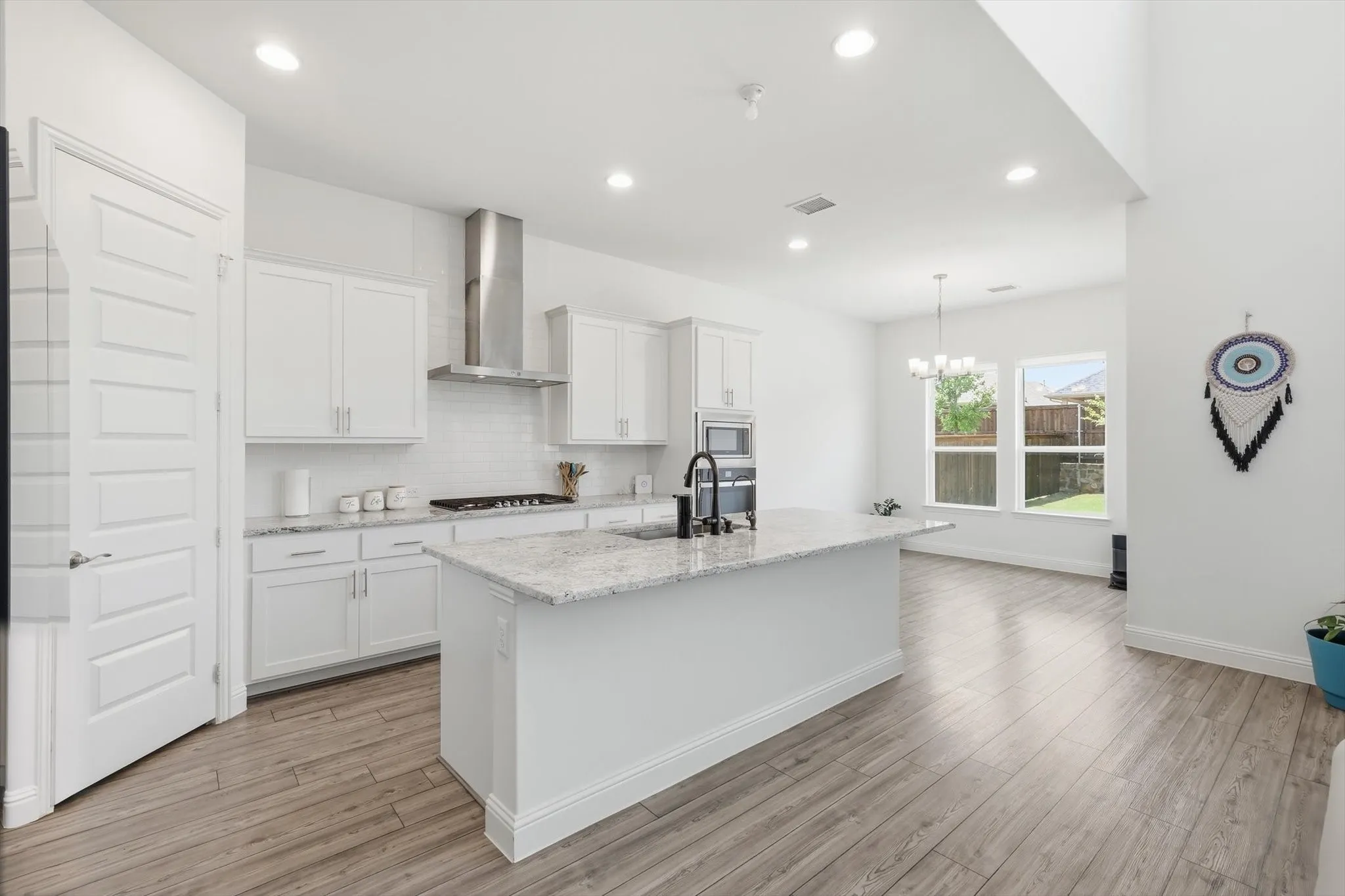 Single Family Residence For Sale in Collin County , 3305 Morris Lane, Melissa, Texas 75454, 4 Bedroom, 4 Bathroom, 2 Garage spaces, 3,420 Sqft, built in 2023, mls#21406224, Real Estate Agent in Melissa, Homes For Sale in Collin county, Homes For Sale in Melissa, Realtor in Melissa Texas, Real Estate Brokerage Independent Realty Texas, Luminita Cordes Realtor