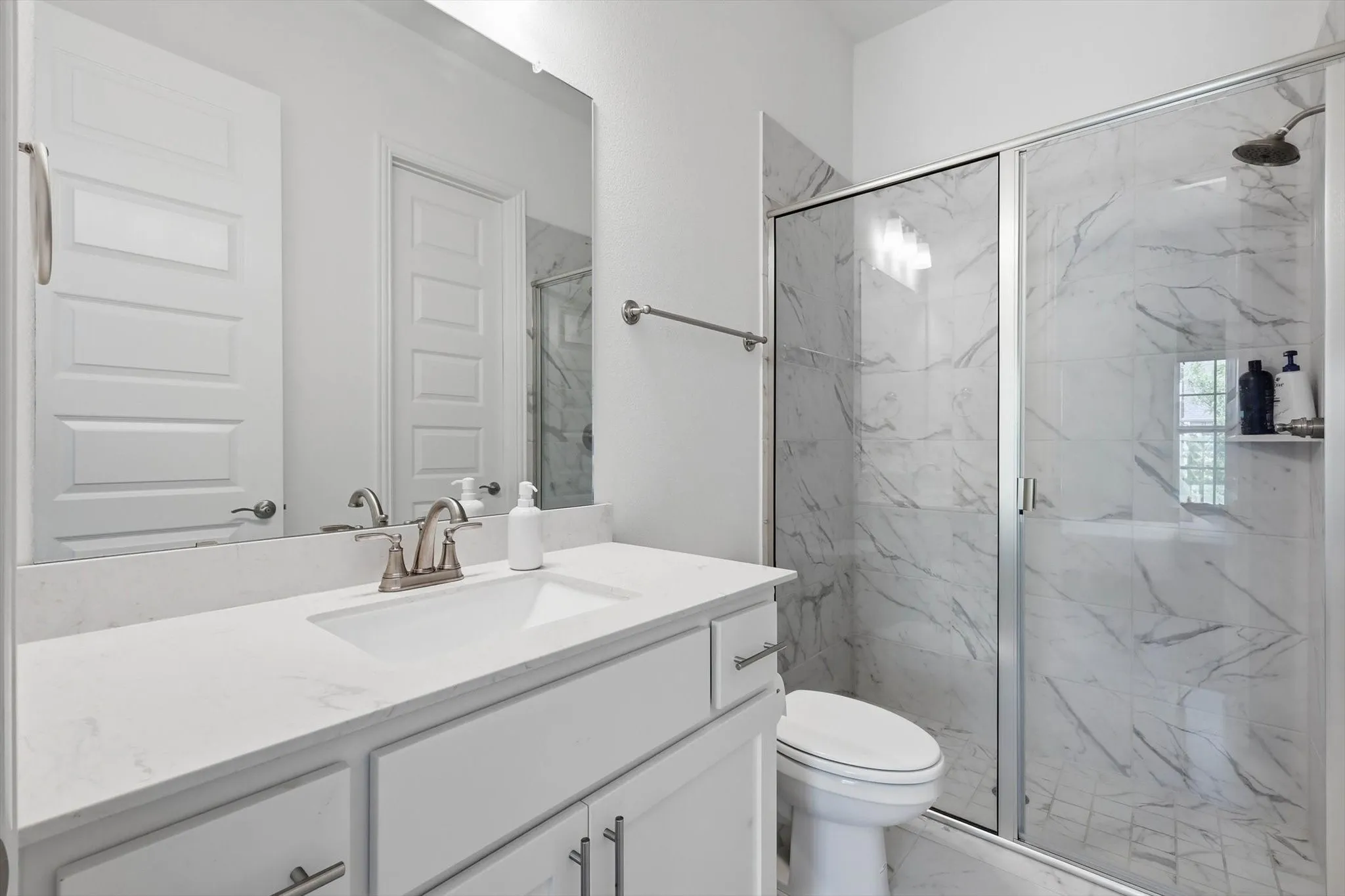 Single Family Residence For Sale in Collin County , 3305 Morris Lane, Melissa, Texas 75454, 4 Bedroom, 4 Bathroom, 2 Garage spaces, 3,420 Sqft, built in 2023, mls#21406224, Real Estate Agent in Melissa, Homes For Sale in Collin county, Homes For Sale in Melissa, Realtor in Melissa Texas, Real Estate Brokerage Independent Realty Texas, Luminita Cordes Realtor