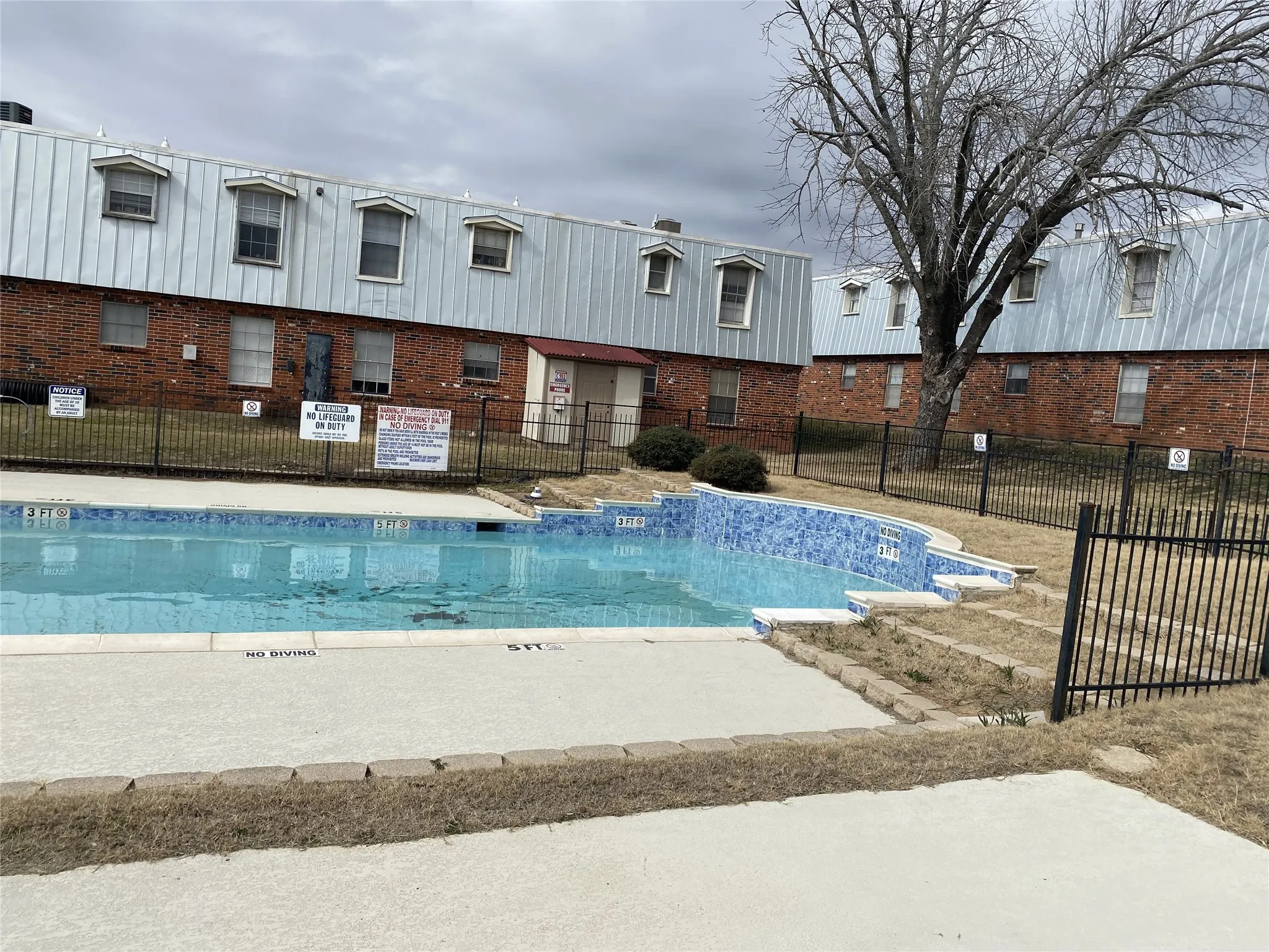 Apartment For Sale in Parker County , 1121 Jameson Street, Weatherford, Texas 76086, 0, 0, Garage spaces, 0 Sqft, built in 1973, mls#21405728, Real Estate Agent in Weatherford, Homes For Sale in Parker county, Homes For Sale in Weatherford, Realtor in Weatherford Texas, Real Estate Brokerage Independent Realty Texas, Luminita Cordes Realtor