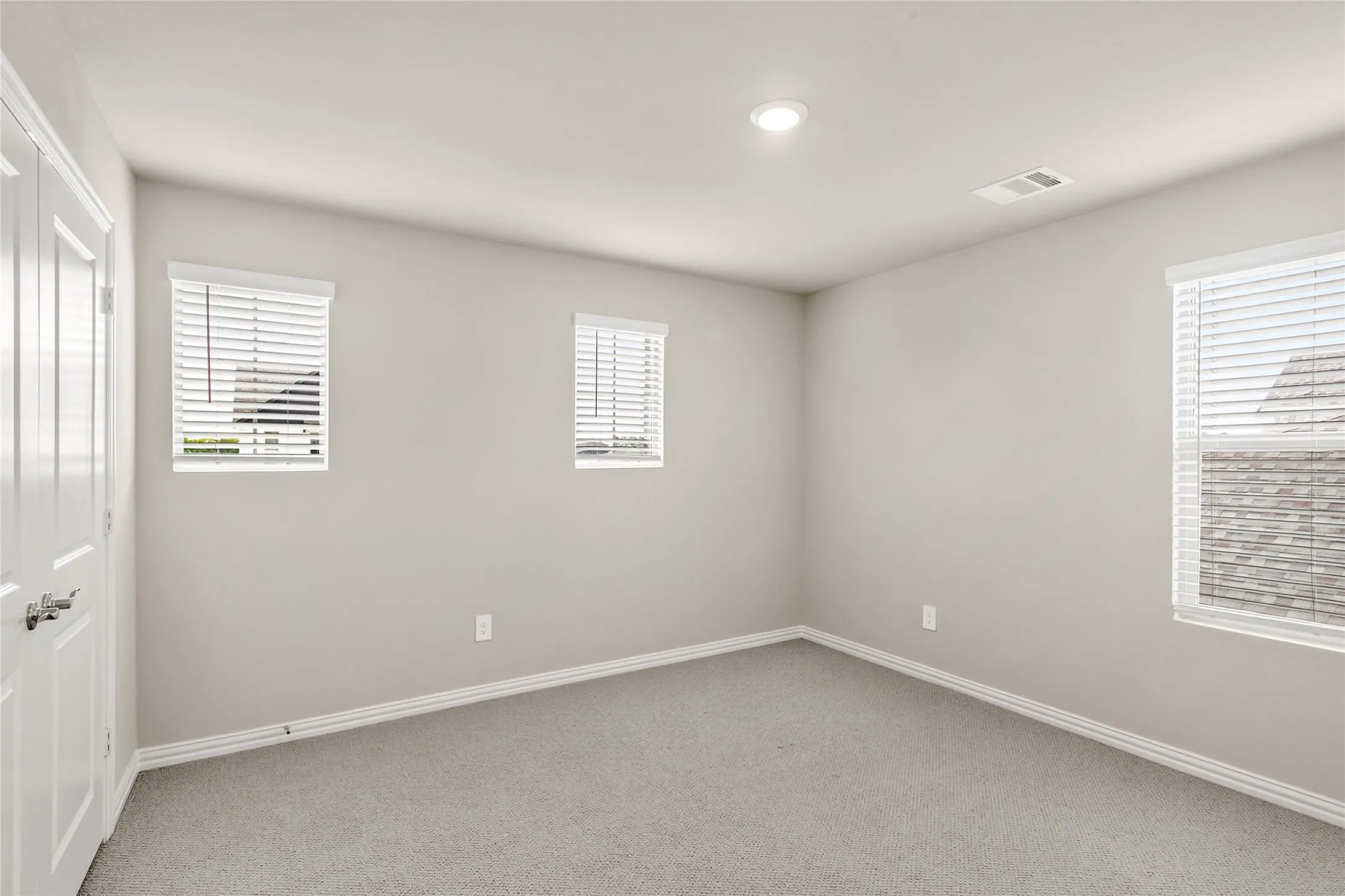 Single Family Residence For Rent in Collin County , 2217 Currents Road, Princeton, Texas 75407, 4 Bedroom, 4 Bathroom, 2 Garage spaces, 3,560 Sqft, built in 2025, mls#21406337, Real Estate Agent in Princeton, Homes For Rent in Collin county, Homes For Rent in Princeton, Realtor in Princeton Texas, Real Estate Brokerage Independent Realty Texas, Luminita Cordes Realtor