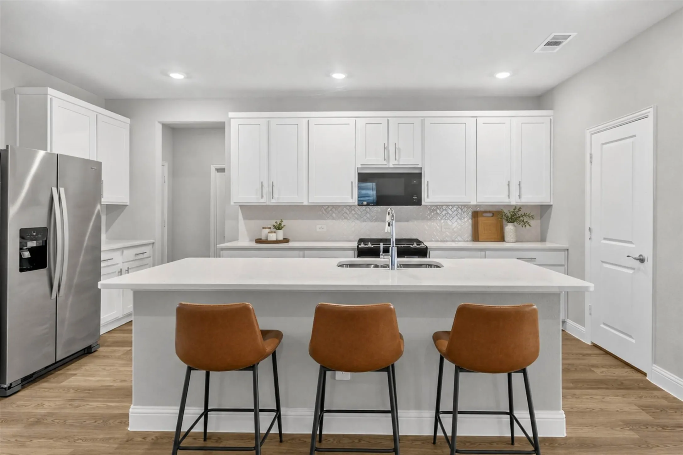 Single Family Residence For Rent in Collin County , 2217 Currents Road, Princeton, Texas 75407, 4 Bedroom, 4 Bathroom, 2 Garage spaces, 3,560 Sqft, built in 2025, mls#21406337, Real Estate Agent in Princeton, Homes For Rent in Collin county, Homes For Rent in Princeton, Realtor in Princeton Texas, Real Estate Brokerage Independent Realty Texas, Luminita Cordes Realtor