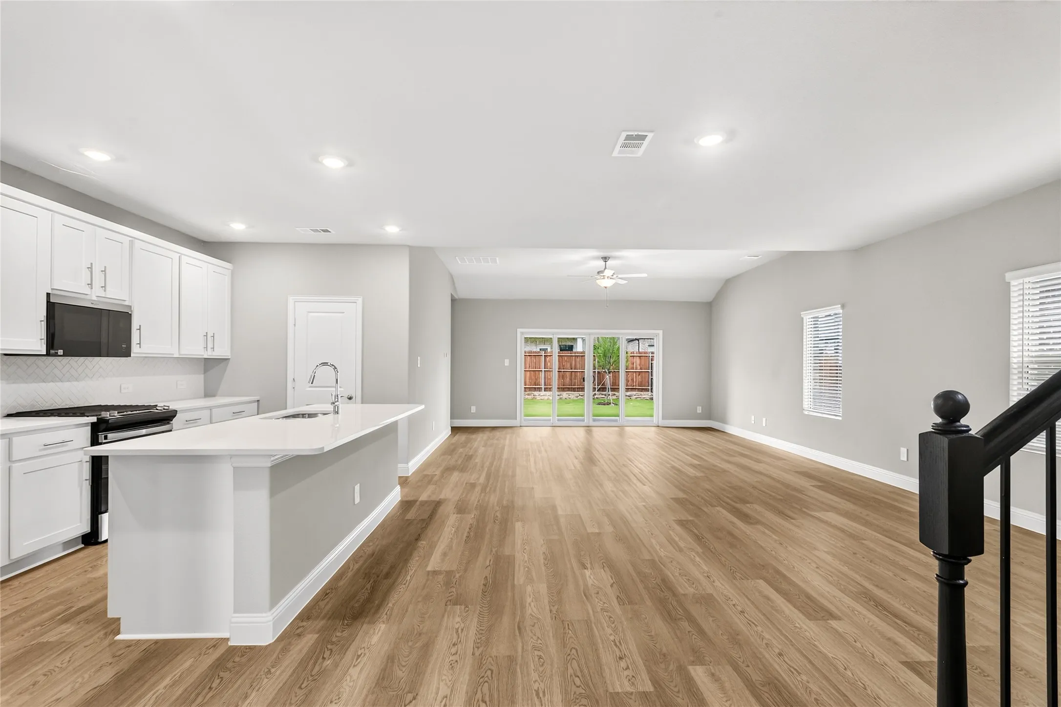 Single Family Residence For Rent in Collin County , 2217 Currents Road, Princeton, Texas 75407, 4 Bedroom, 4 Bathroom, 2 Garage spaces, 3,560 Sqft, built in 2025, mls#21406337, Real Estate Agent in Princeton, Homes For Rent in Collin county, Homes For Rent in Princeton, Realtor in Princeton Texas, Real Estate Brokerage Independent Realty Texas, Luminita Cordes Realtor