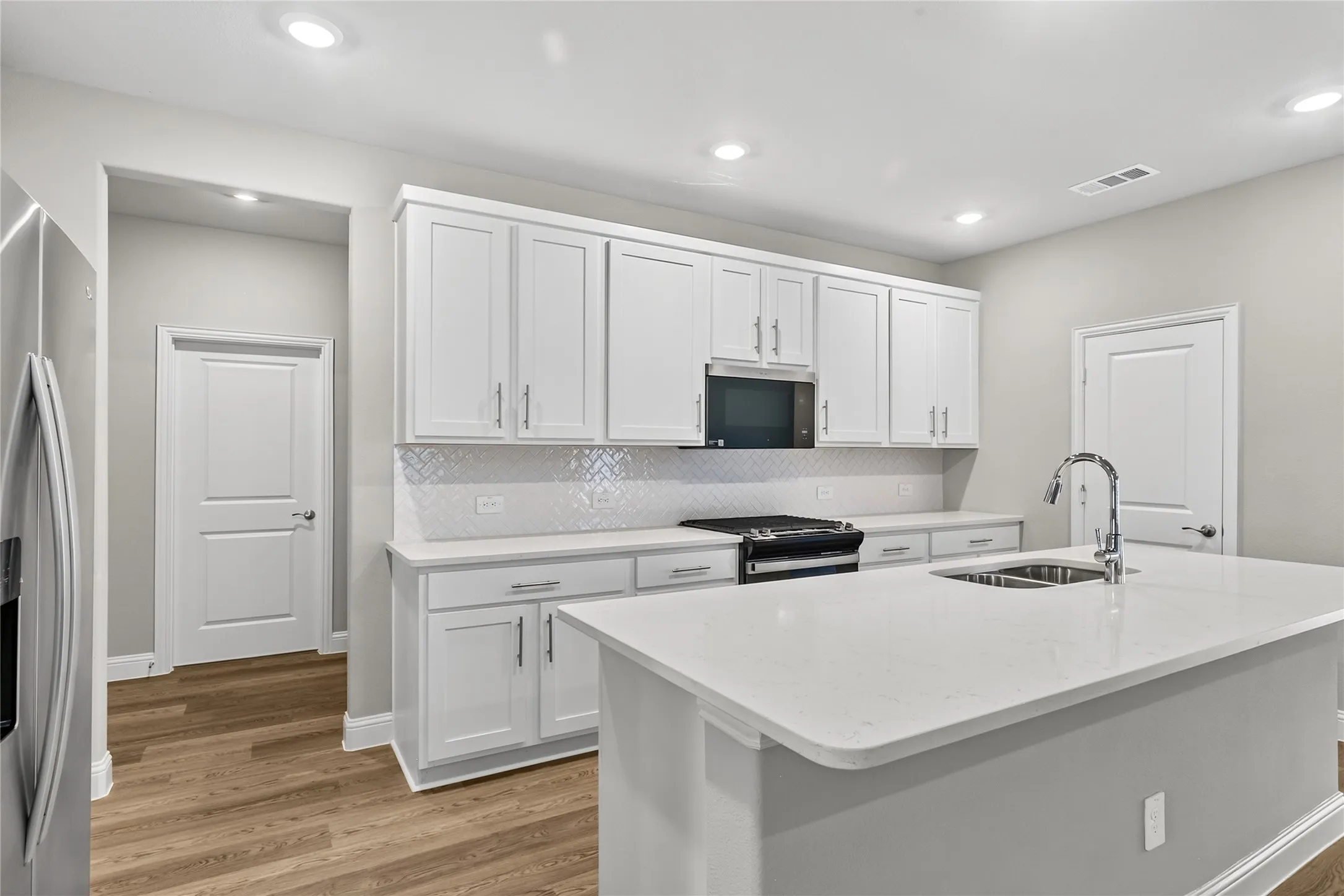 Single Family Residence For Rent in Collin County , 2217 Currents Road, Princeton, Texas 75407, 4 Bedroom, 4 Bathroom, 2 Garage spaces, 3,560 Sqft, built in 2025, mls#21406337, Real Estate Agent in Princeton, Homes For Rent in Collin county, Homes For Rent in Princeton, Realtor in Princeton Texas, Real Estate Brokerage Independent Realty Texas, Luminita Cordes Realtor