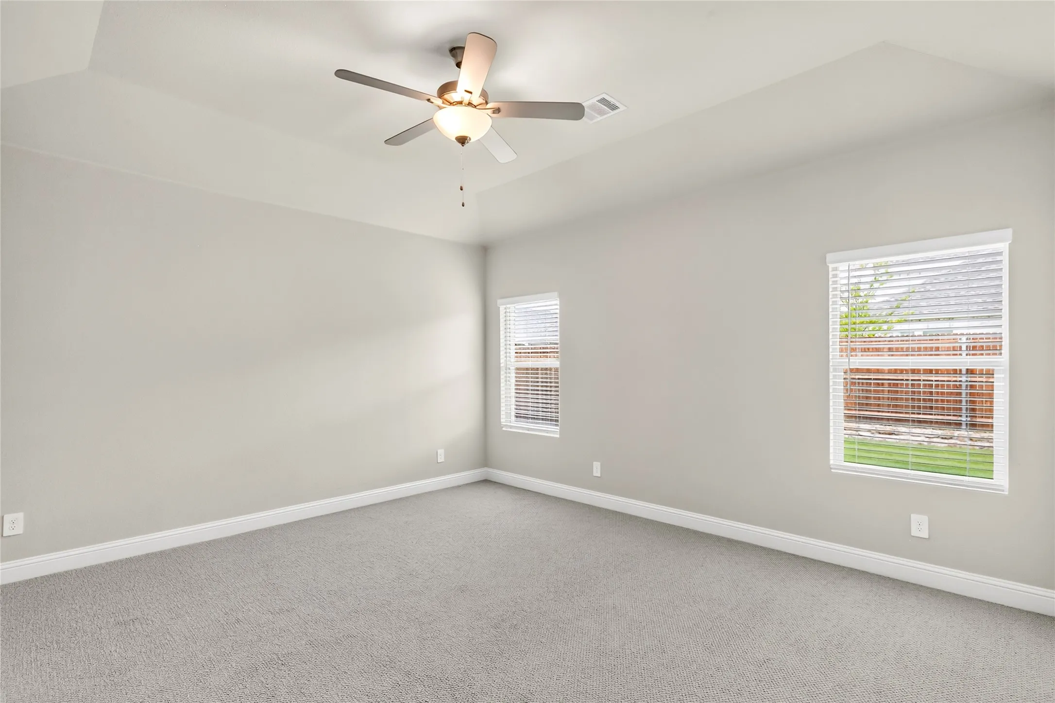 Single Family Residence For Rent in Collin County , 2217 Currents Road, Princeton, Texas 75407, 4 Bedroom, 4 Bathroom, 2 Garage spaces, 3,560 Sqft, built in 2025, mls#21406337, Real Estate Agent in Princeton, Homes For Rent in Collin county, Homes For Rent in Princeton, Realtor in Princeton Texas, Real Estate Brokerage Independent Realty Texas, Luminita Cordes Realtor