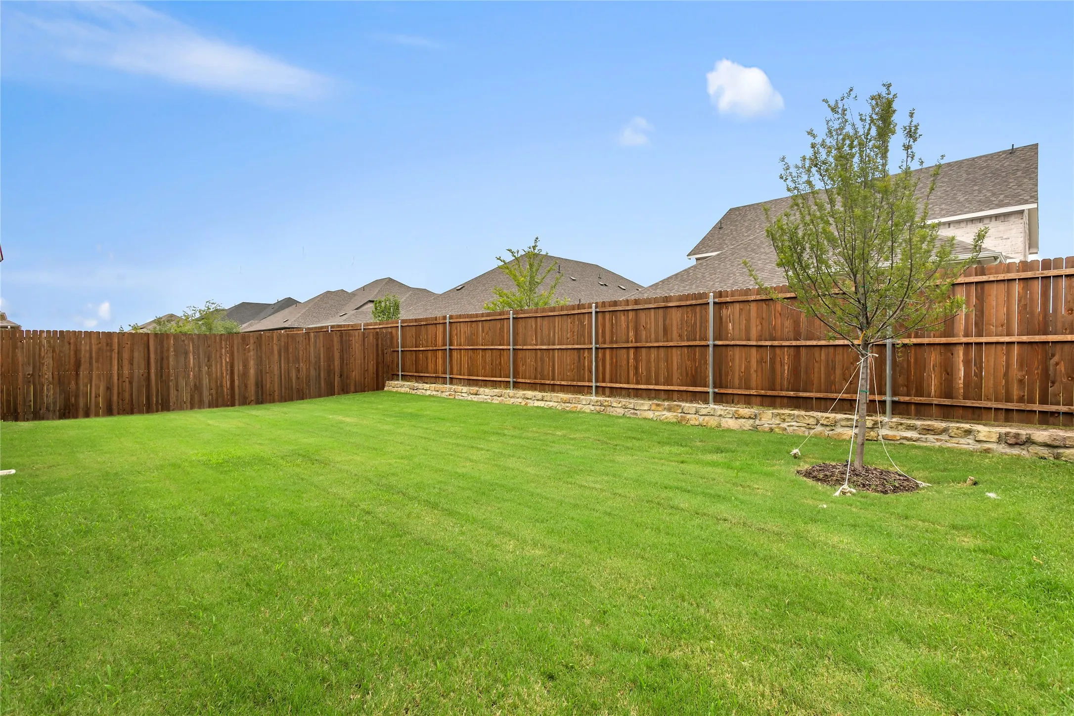 Single Family Residence For Rent in Collin County , 2217 Currents Road, Princeton, Texas 75407, 4 Bedroom, 4 Bathroom, 2 Garage spaces, 3,560 Sqft, built in 2025, mls#21406337, Real Estate Agent in Princeton, Homes For Rent in Collin county, Homes For Rent in Princeton, Realtor in Princeton Texas, Real Estate Brokerage Independent Realty Texas, Luminita Cordes Realtor