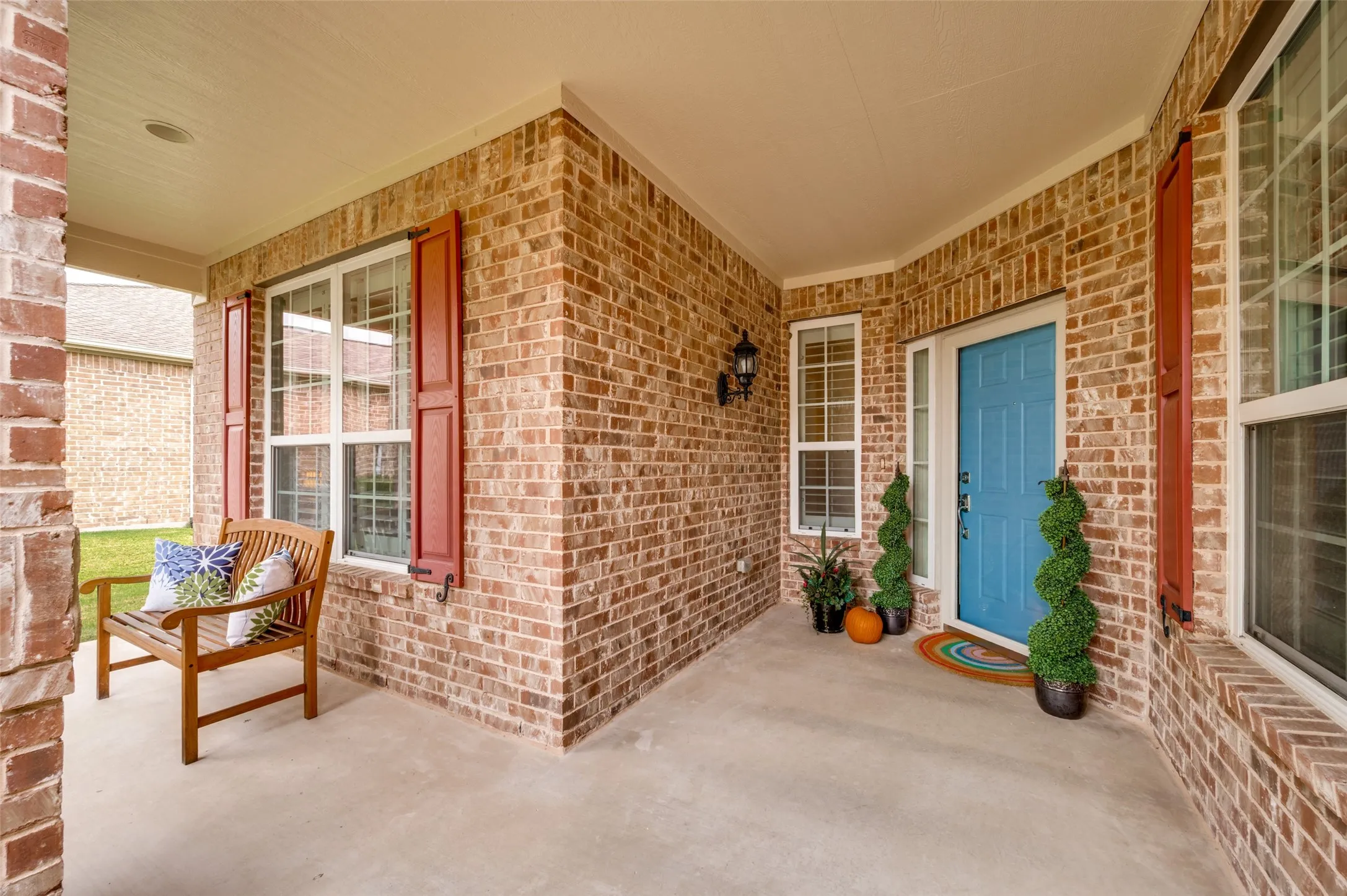 Single Family Residence For Sale in Denton County , 6040 Eagle Point Lane, Frisco, Texas 75036, 2 Bedroom, 2 Bathroom, 2 Garage spaces, 1,786 Sqft, built in 2010, mls#21406193, Real Estate Agent in Frisco, Homes For Sale in Denton county, Homes For Sale in Frisco, Realtor in Frisco Texas, Real Estate Brokerage Independent Realty Texas, Luminita Cordes Realtor