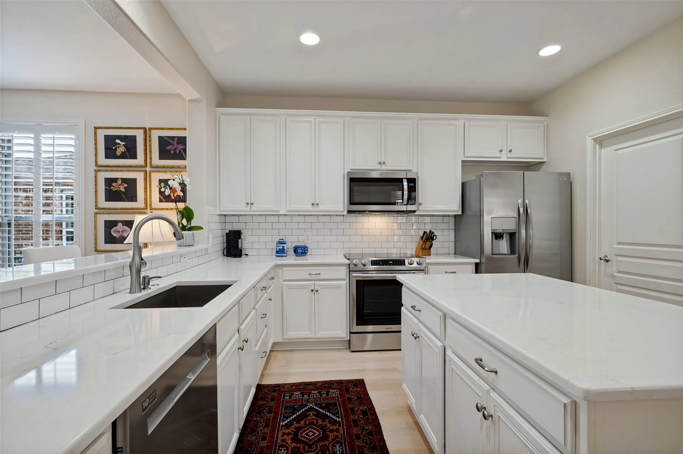 Single Family Residence For Sale in Denton County , 6040 Eagle Point Lane, Frisco, Texas 75036, 2 Bedroom, 2 Bathroom, 2 Garage spaces, 1,786 Sqft, built in 2010, mls#21406193, Real Estate Agent in Frisco, Homes For Sale in Denton county, Homes For Sale in Frisco, Realtor in Frisco Texas, Real Estate Brokerage Independent Realty Texas, Luminita Cordes Realtor