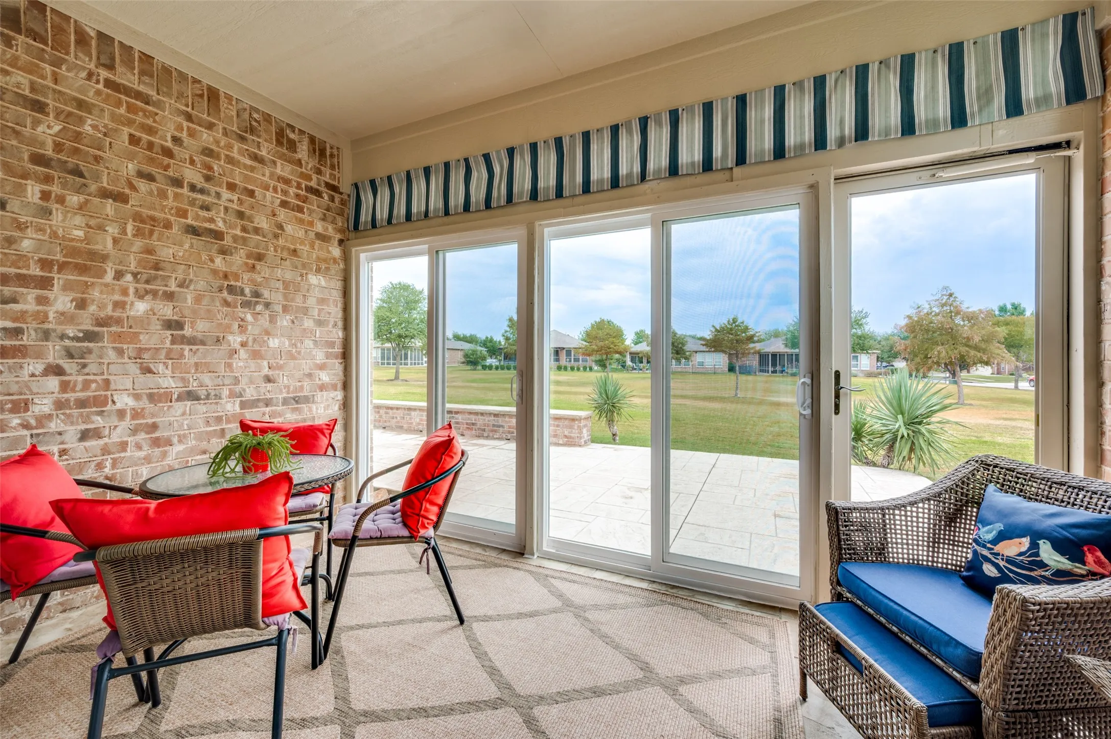 Single Family Residence For Sale in Denton County , 6040 Eagle Point Lane, Frisco, Texas 75036, 2 Bedroom, 2 Bathroom, 2 Garage spaces, 1,786 Sqft, built in 2010, mls#21406193, Real Estate Agent in Frisco, Homes For Sale in Denton county, Homes For Sale in Frisco, Realtor in Frisco Texas, Real Estate Brokerage Independent Realty Texas, Luminita Cordes Realtor