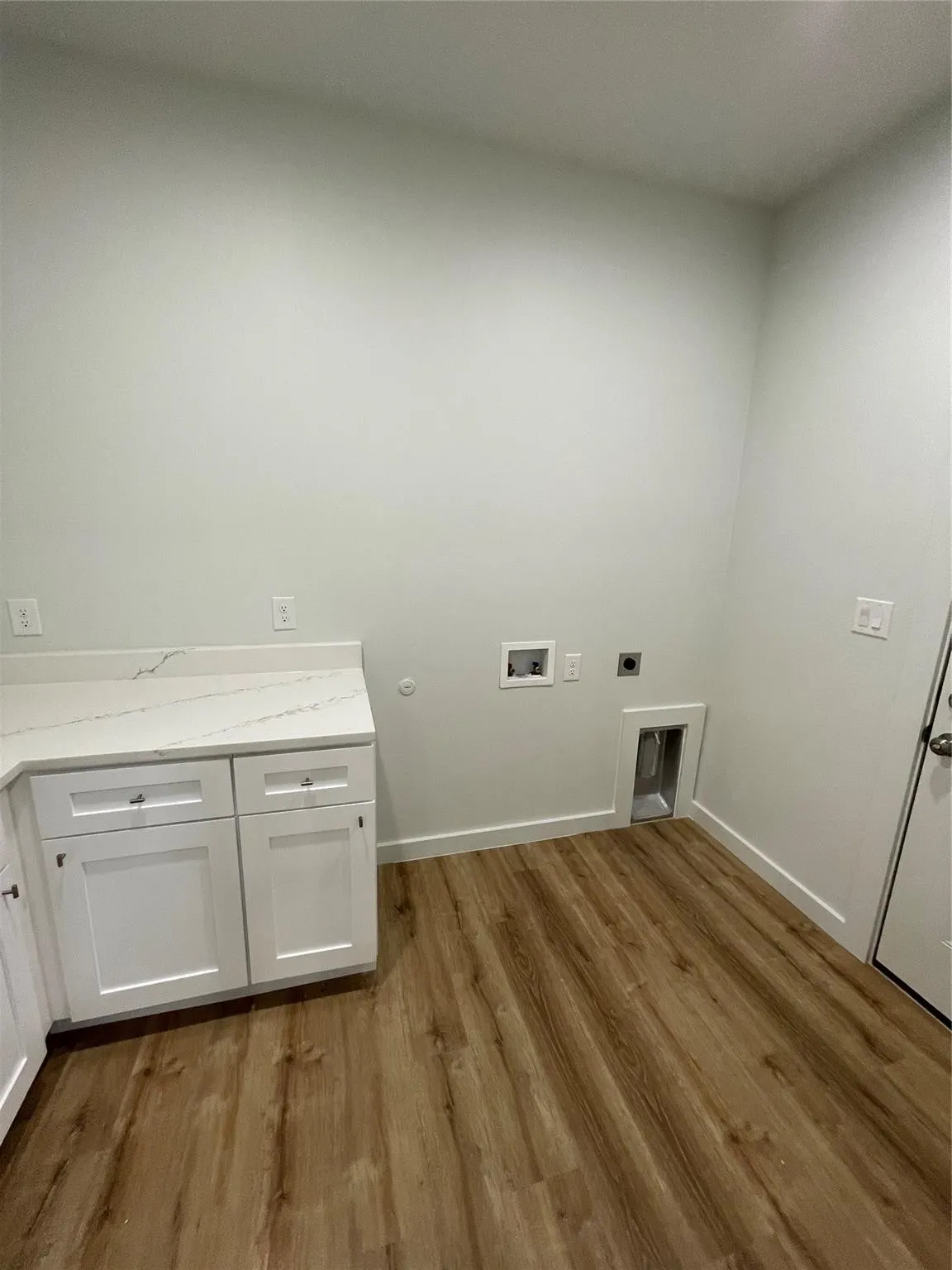 Single Family Residence For Rent in Grayson County , 524 W Florence Street, Denison, Texas 75020, 3 Bedroom, 2 Bathroom, 1 Garage spaces, 1,218 Sqft, built in 2024, mls#21406347, Real Estate Agent in Denison, Homes For Rent in Grayson county, Homes For Rent in Denison, Realtor in Denison Texas, Real Estate Brokerage Independent Realty Texas, Luminita Cordes Realtor