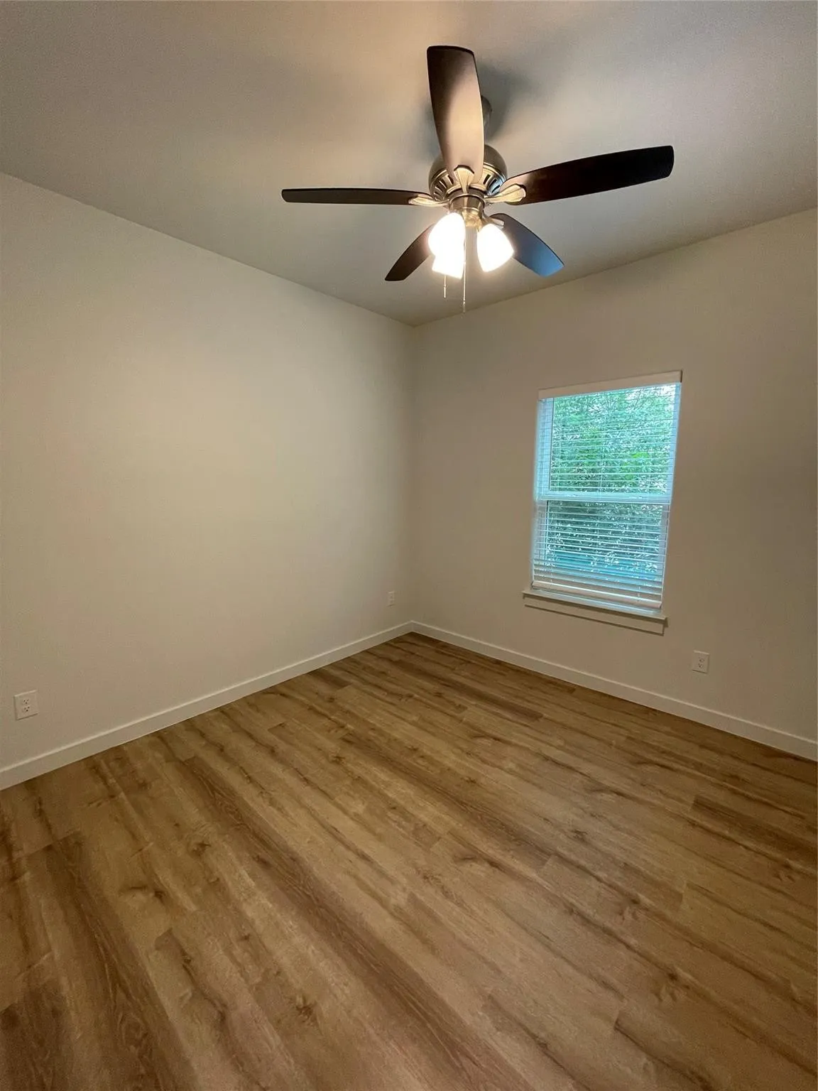 Single Family Residence For Rent in Grayson County , 524 W Florence Street, Denison, Texas 75020, 3 Bedroom, 2 Bathroom, 1 Garage spaces, 1,218 Sqft, built in 2024, mls#21406347, Real Estate Agent in Denison, Homes For Rent in Grayson county, Homes For Rent in Denison, Realtor in Denison Texas, Real Estate Brokerage Independent Realty Texas, Luminita Cordes Realtor
