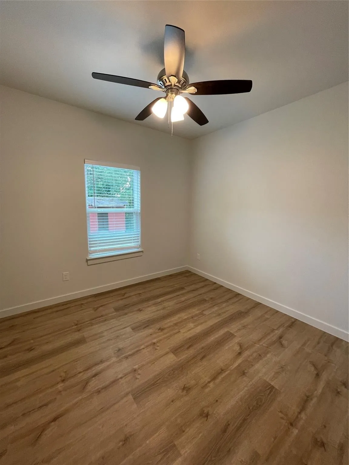 Single Family Residence For Rent in Grayson County , 524 W Florence Street, Denison, Texas 75020, 3 Bedroom, 2 Bathroom, 1 Garage spaces, 1,218 Sqft, built in 2024, mls#21406347, Real Estate Agent in Denison, Homes For Rent in Grayson county, Homes For Rent in Denison, Realtor in Denison Texas, Real Estate Brokerage Independent Realty Texas, Luminita Cordes Realtor